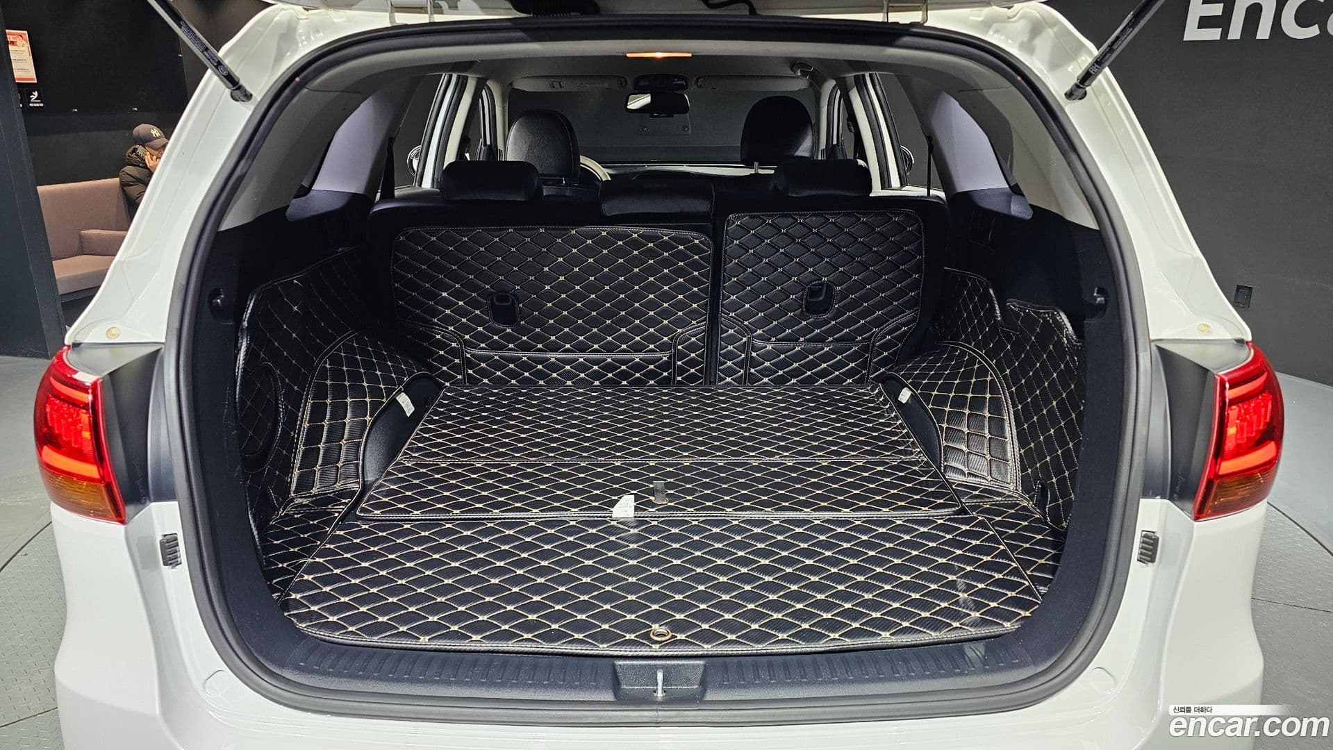 Main__Slider__Photo:Sorento Kia 2017.8-19