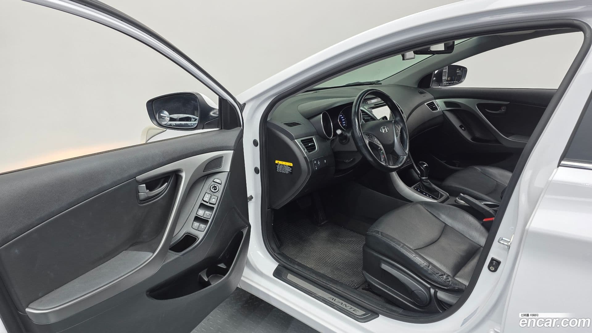 Main__Slider__Photo:AVANTE Hyundai 2015.7-10