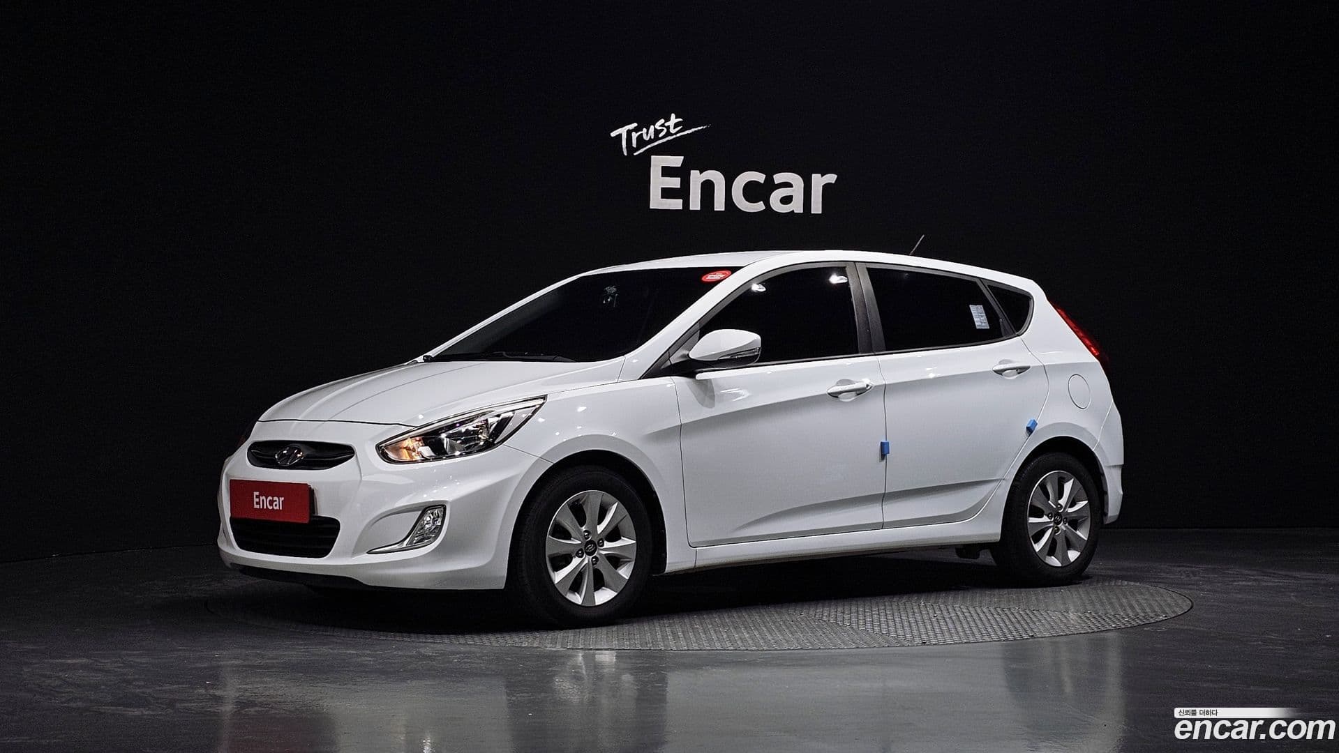 Main__Slider__Photo:Accent Hyundai 2017.4-0