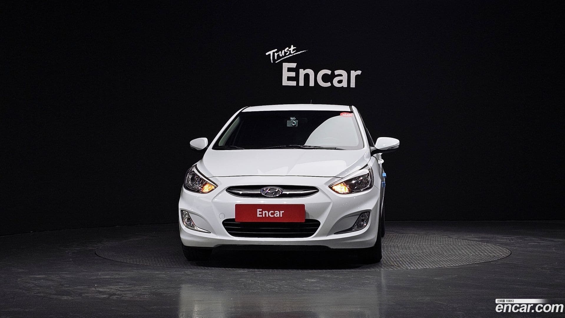 Main__Slider__Photo:Accent Hyundai 2017.4-2