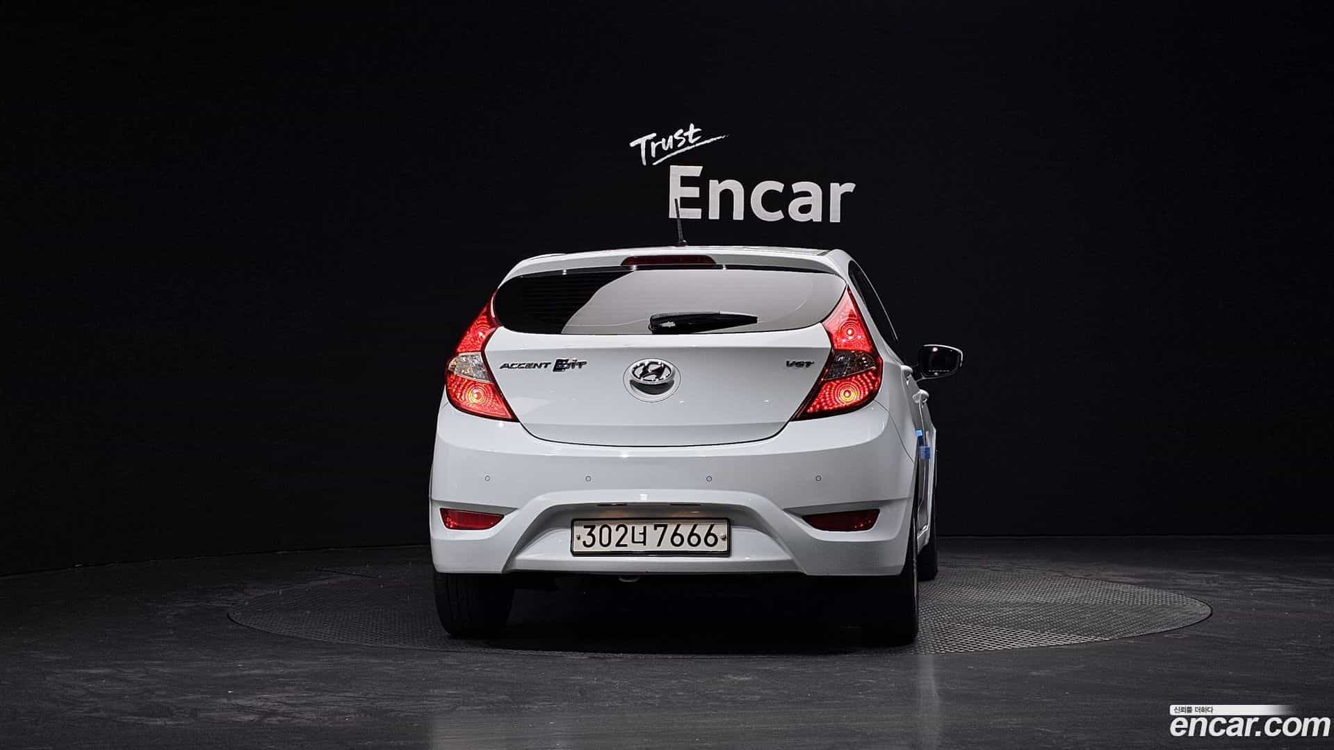 Accent Hyundai 2017.4-OUTER-004