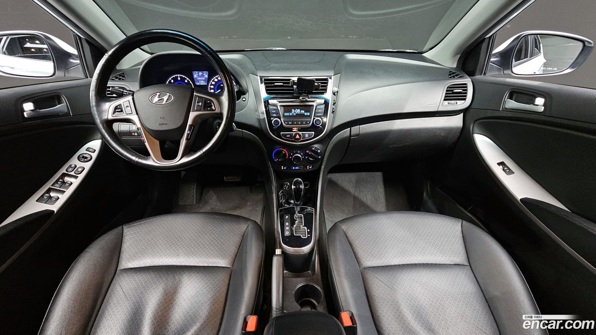 Main__Slider__Photo:Accent Hyundai 2017.4-6