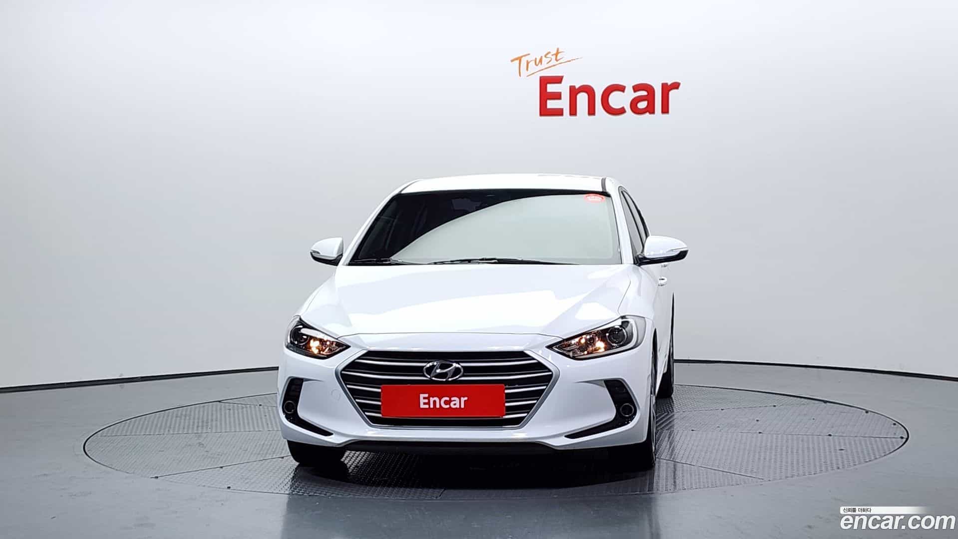 AVANTE Hyundai 2017.8-OUTER-003