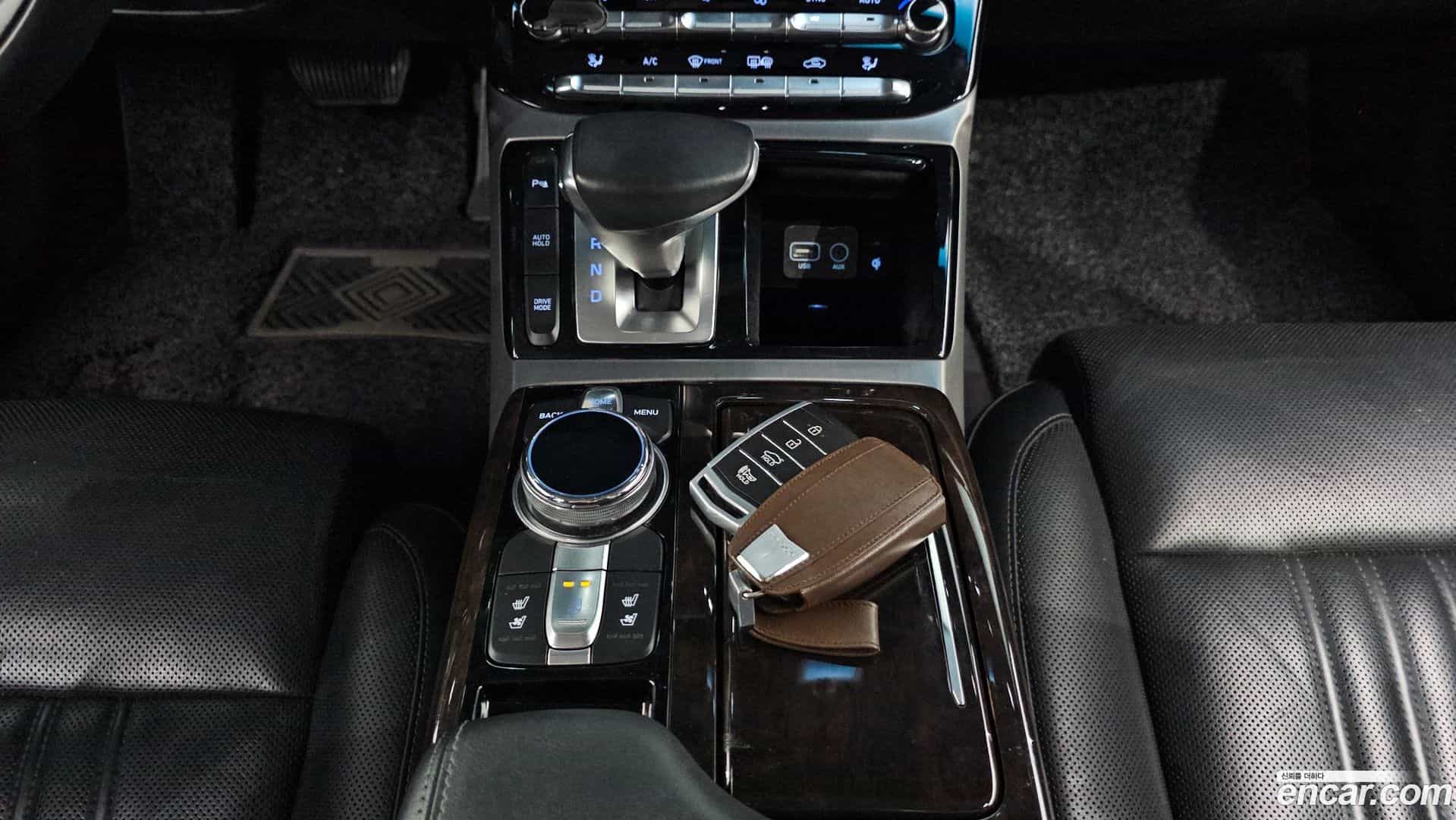 EQ900 Genesis 2016.2-INNER-009