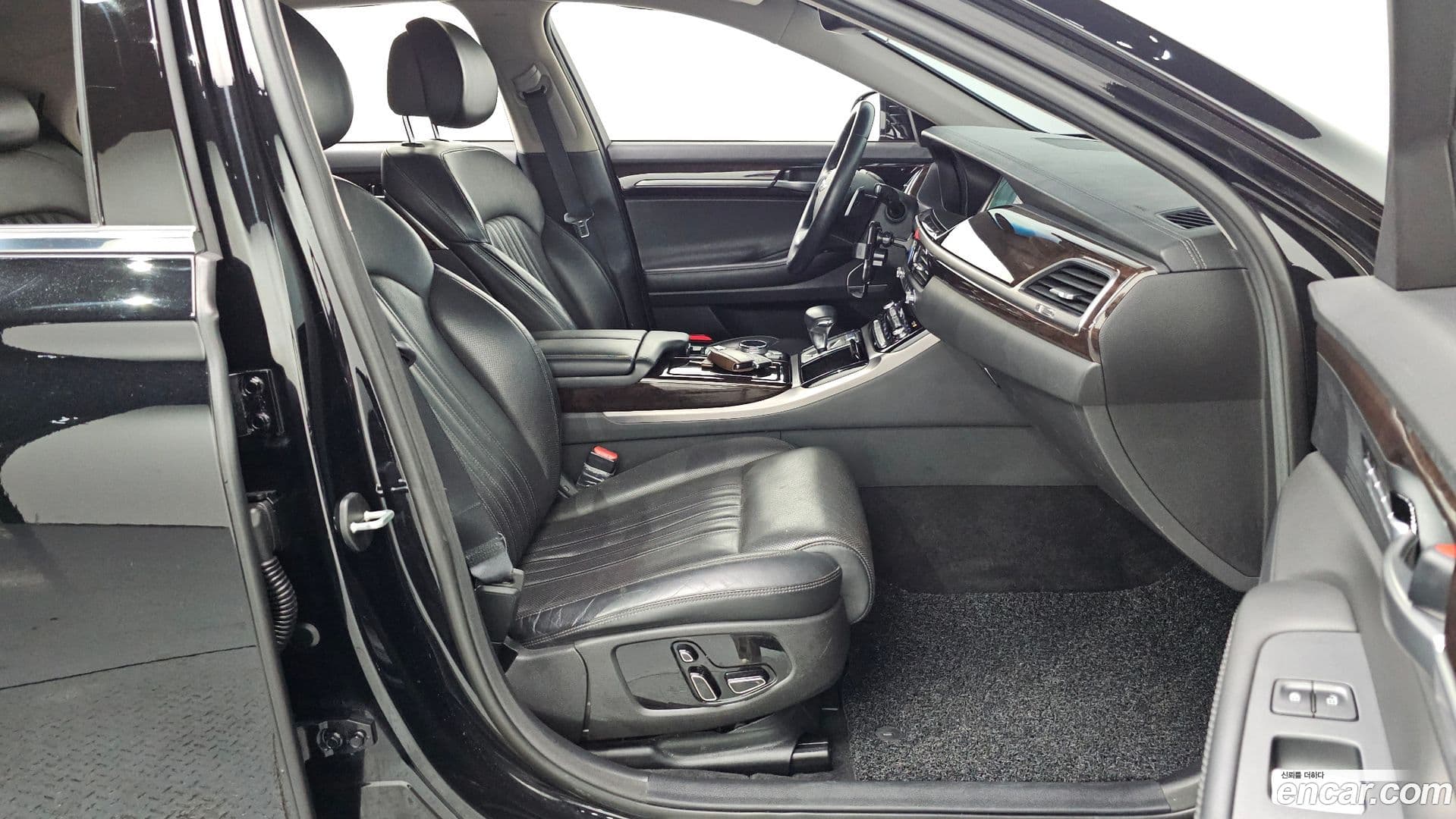 Main__Slider__Photo:EQ900 Genesis 2016.2-10