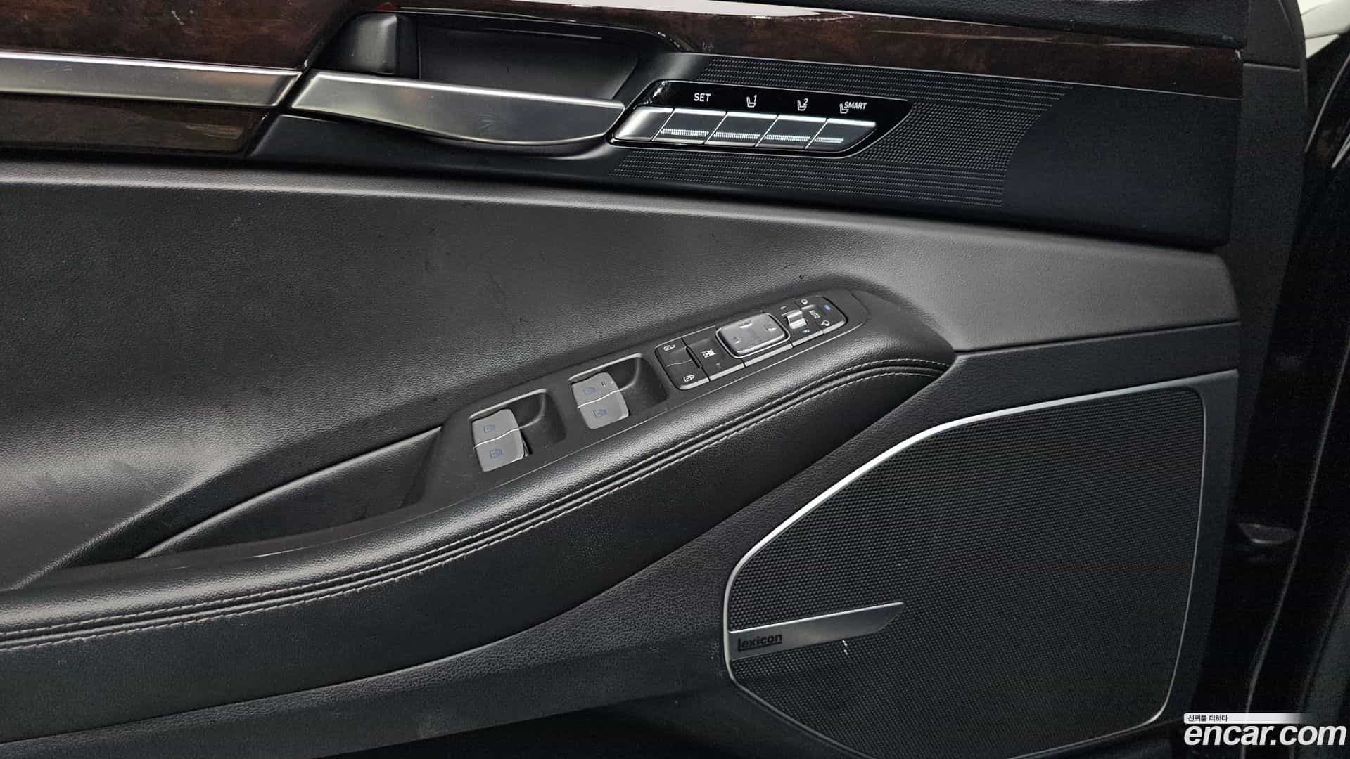 EQ900 Genesis 2016.2-OPTION-021