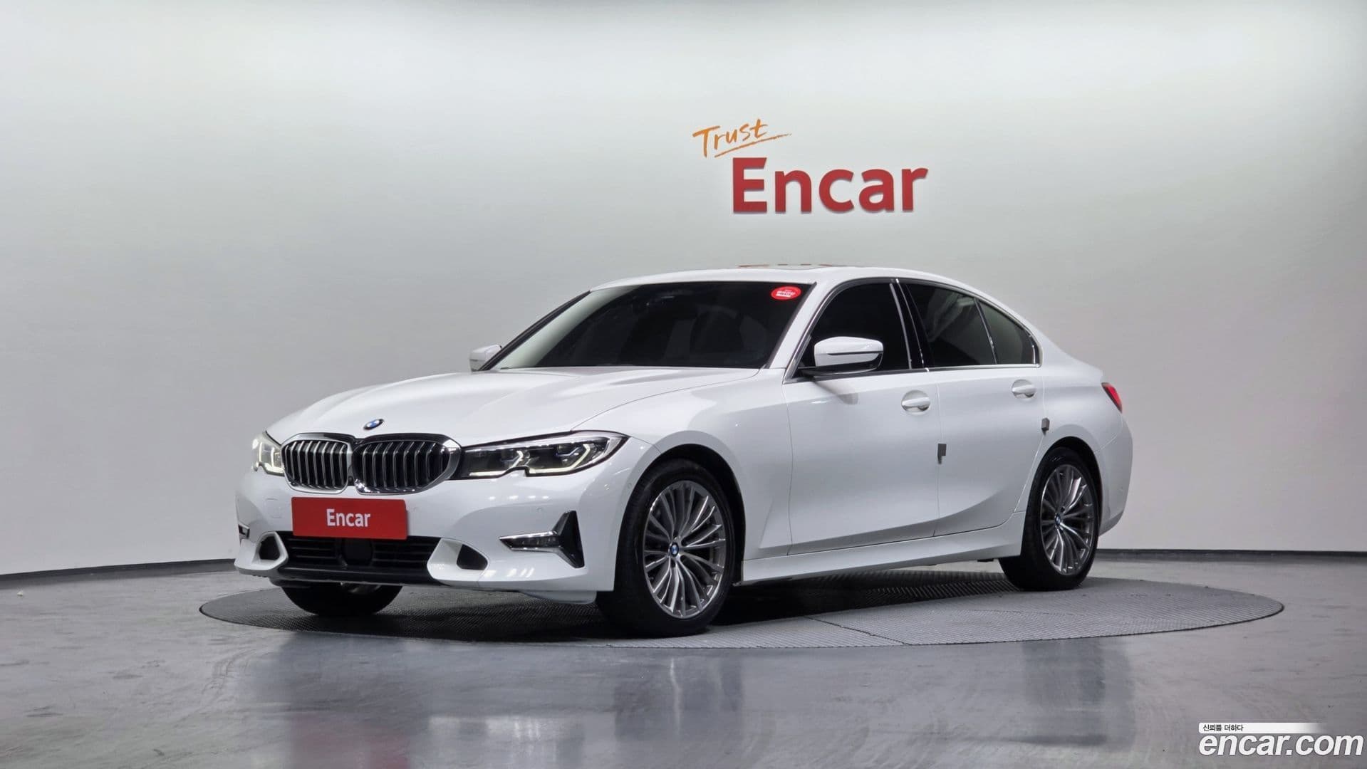 Main__Slider__Photo:3-Series BMW 2019.5-0