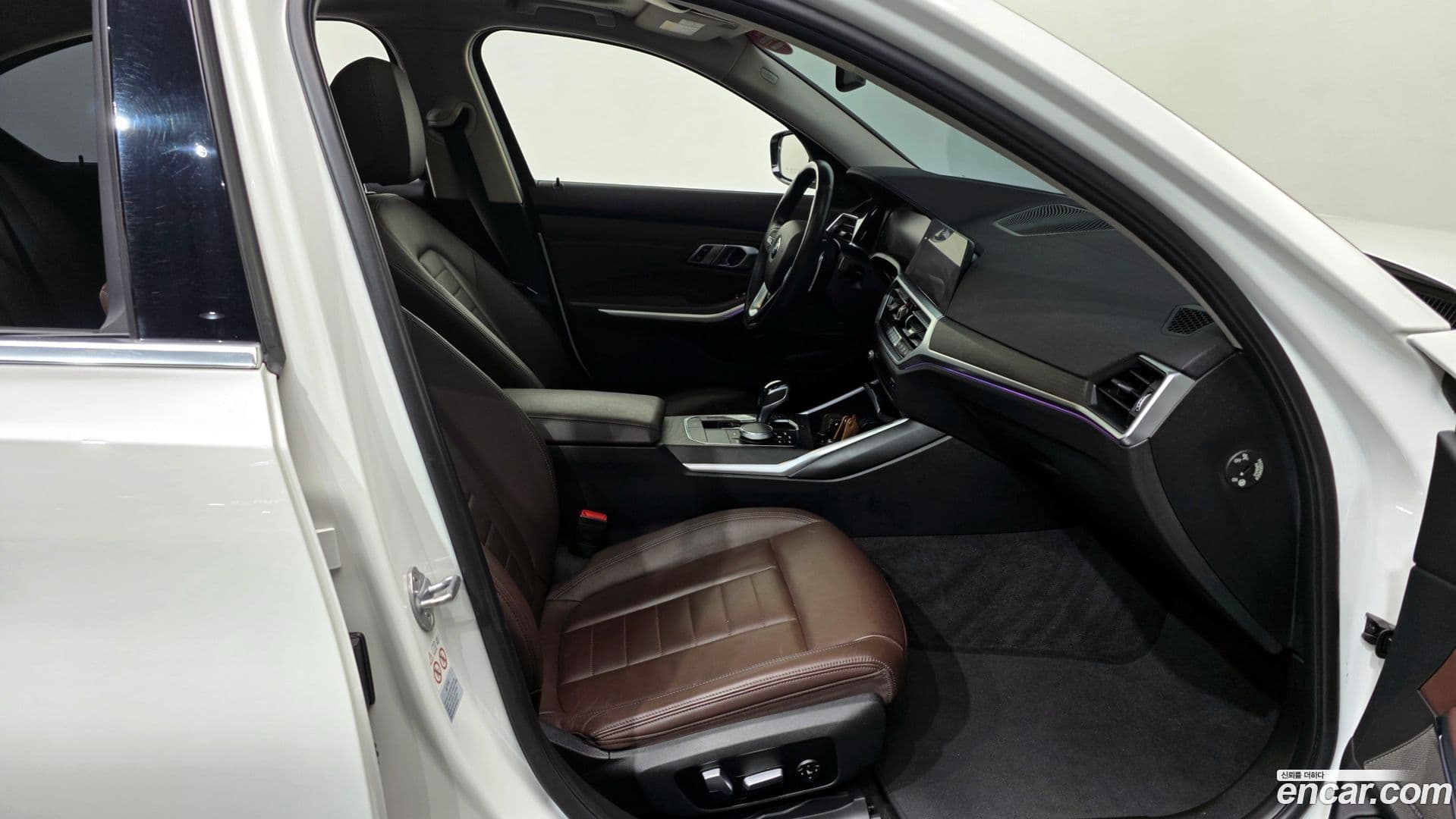 Main__Slider__Photo:3-Series BMW 2019.5-10