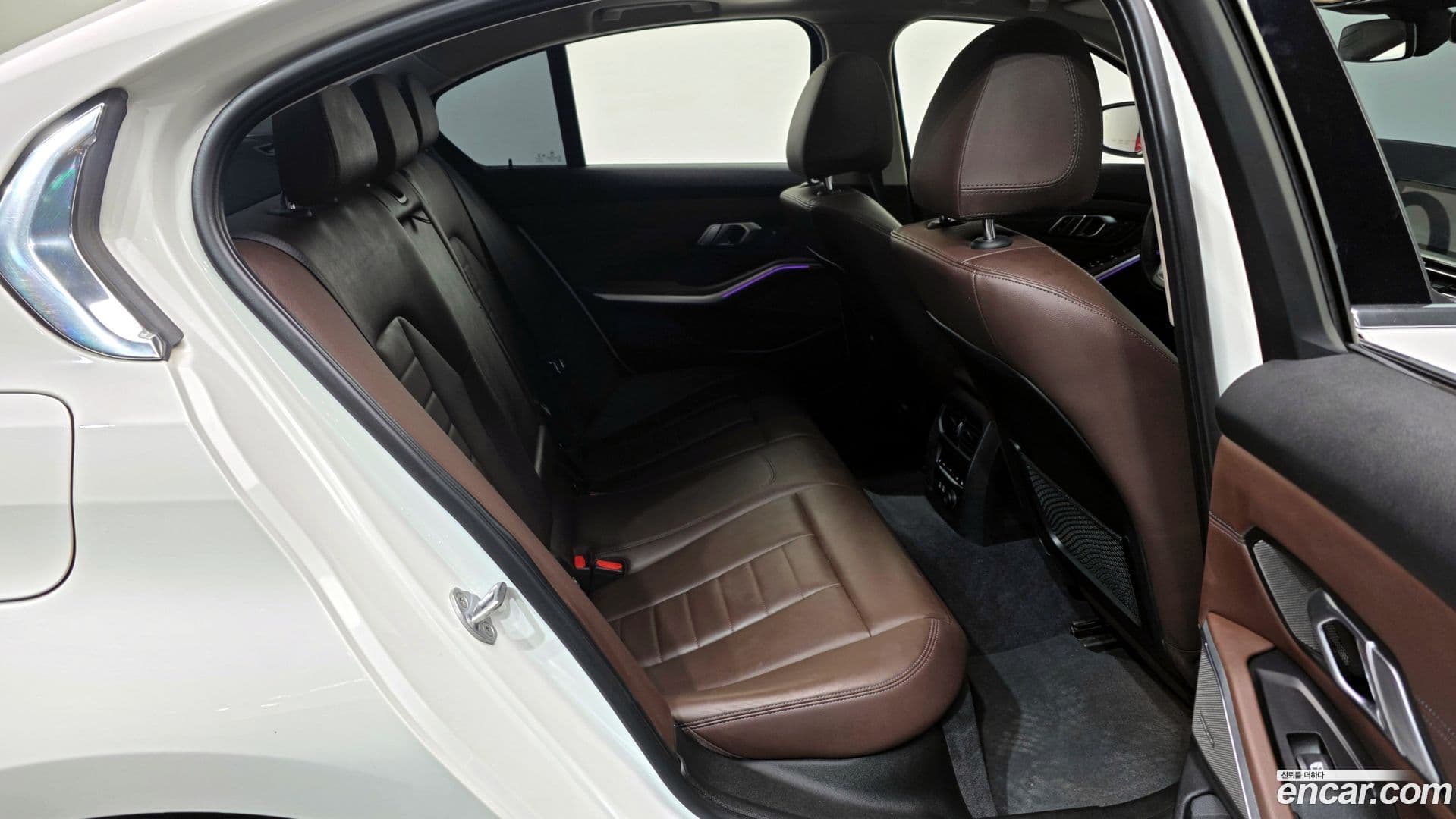 Main__Slider__Photo:3-Series BMW 2019.5-11