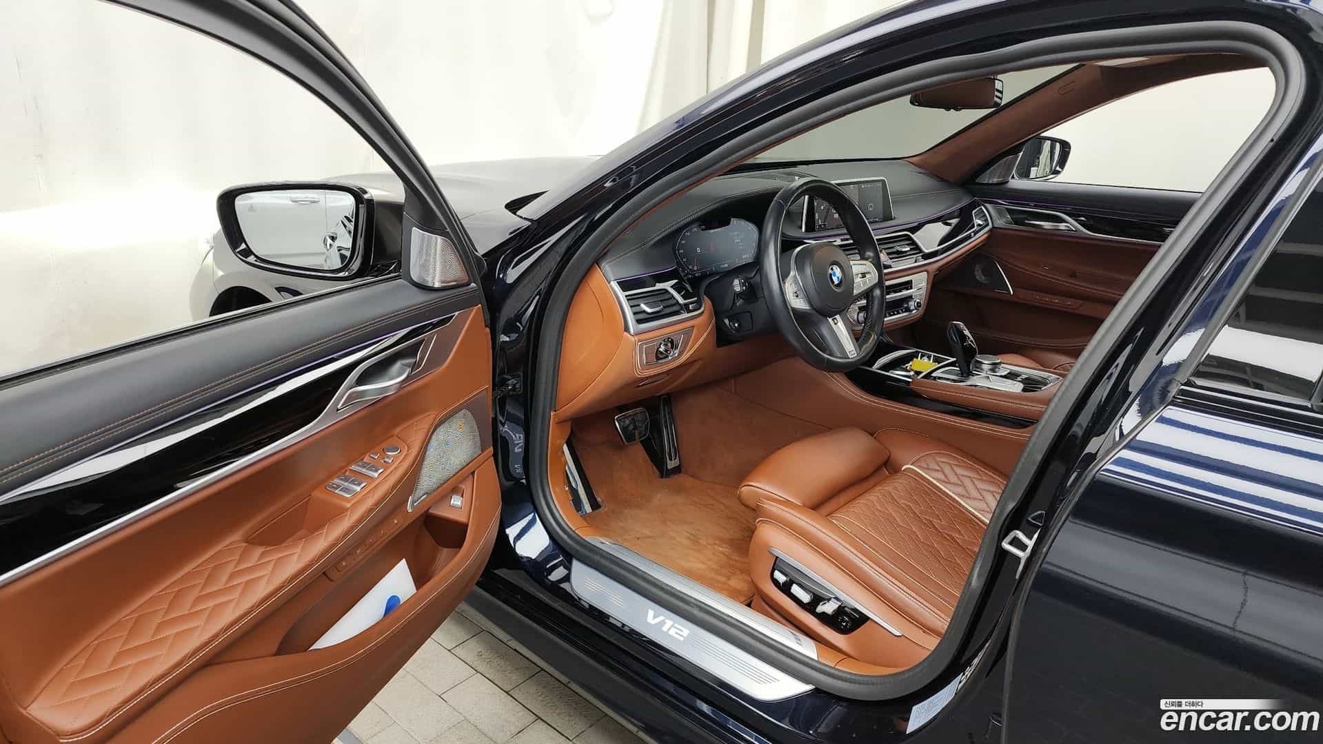 7-Series BMW 2022.2-INNER-010