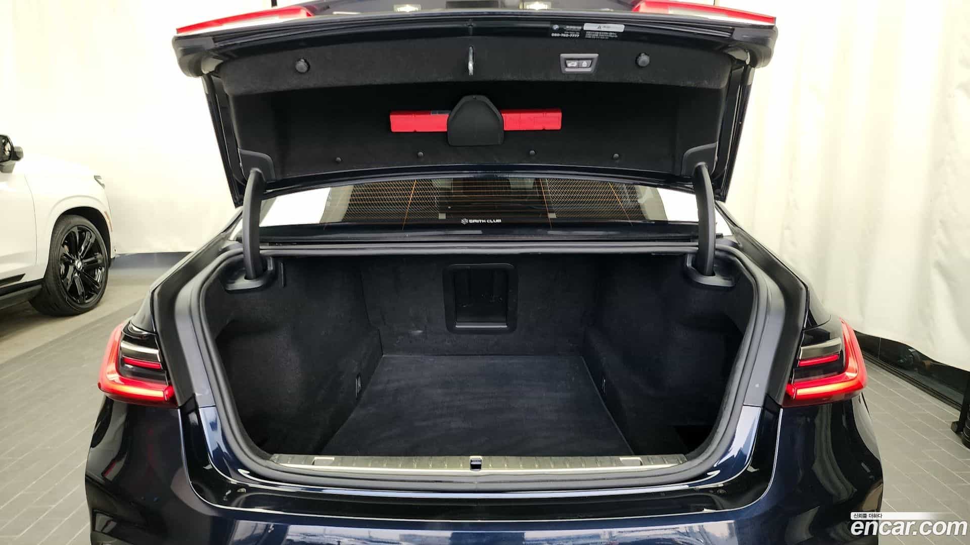 7-Series BMW 2022.2-OPTION-024