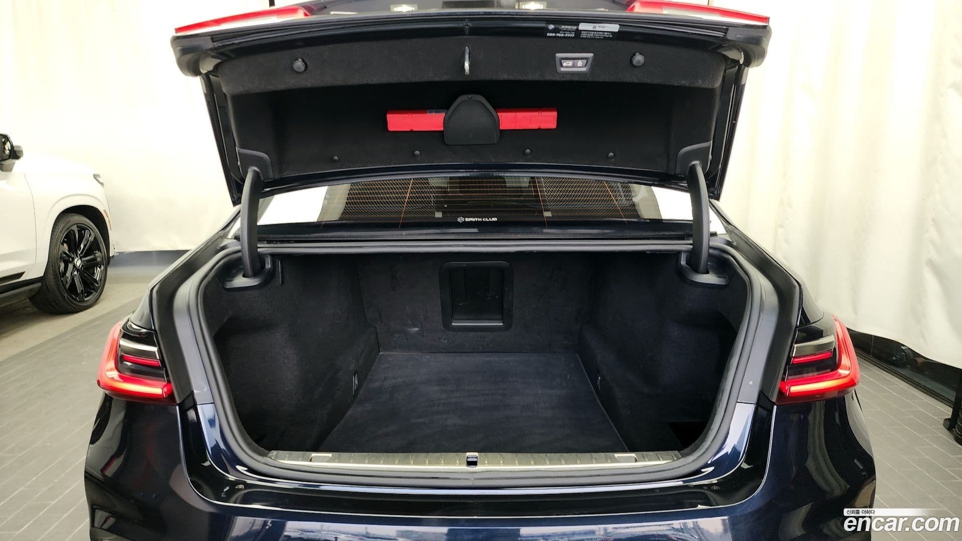 Main__Slider__Photo:7-Series BMW 2022.2-19