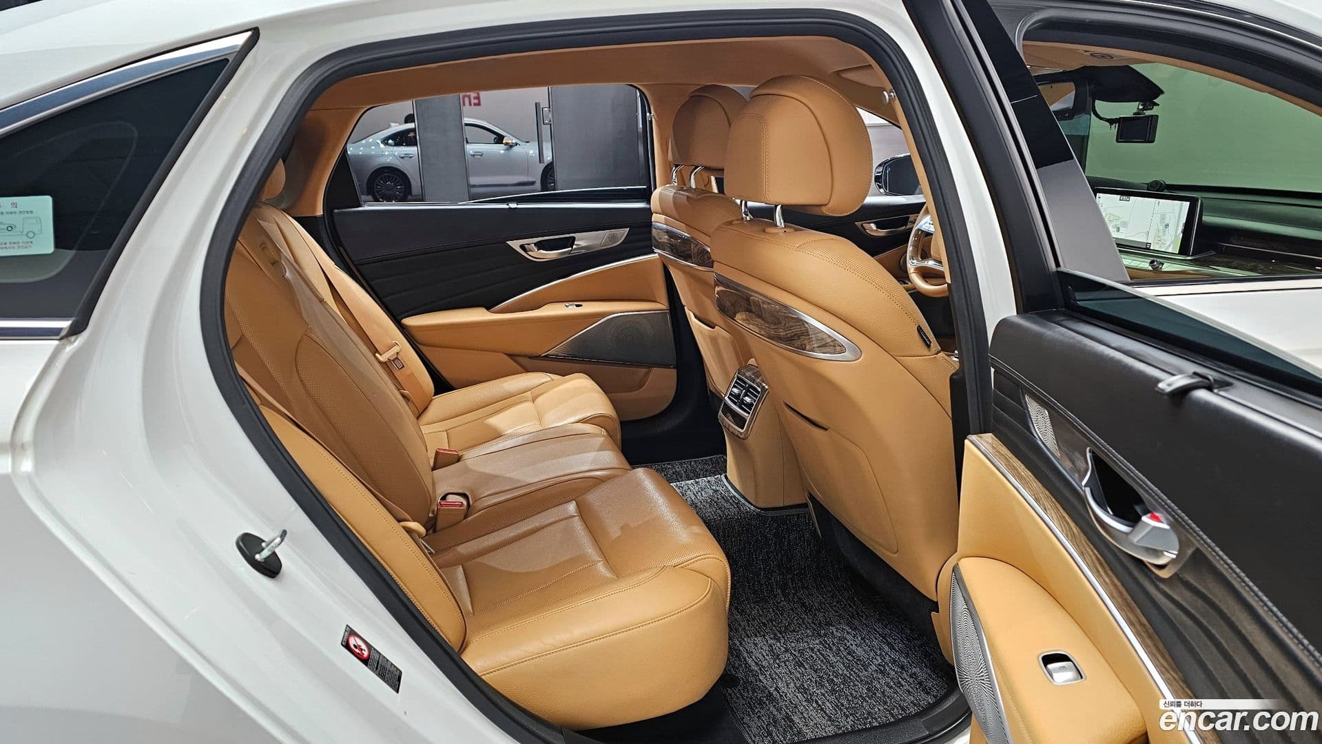 Main__Slider__Photo:K9 Kia 2020.9-11