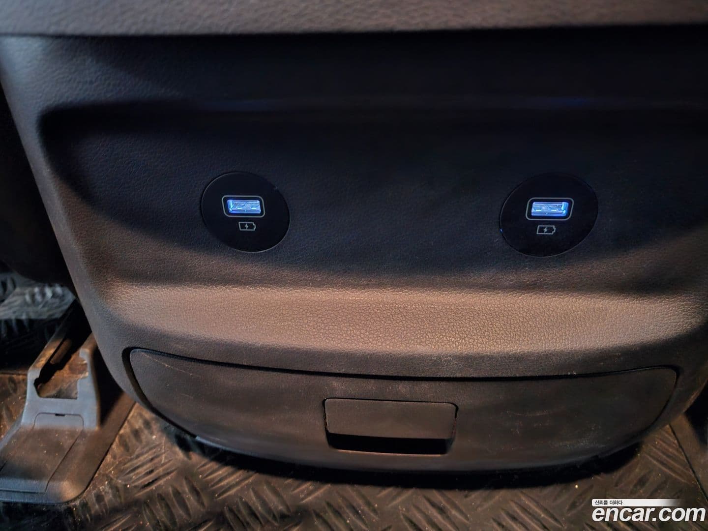 Main__Slider__Photo:Staria Hyundai 2022.7-14