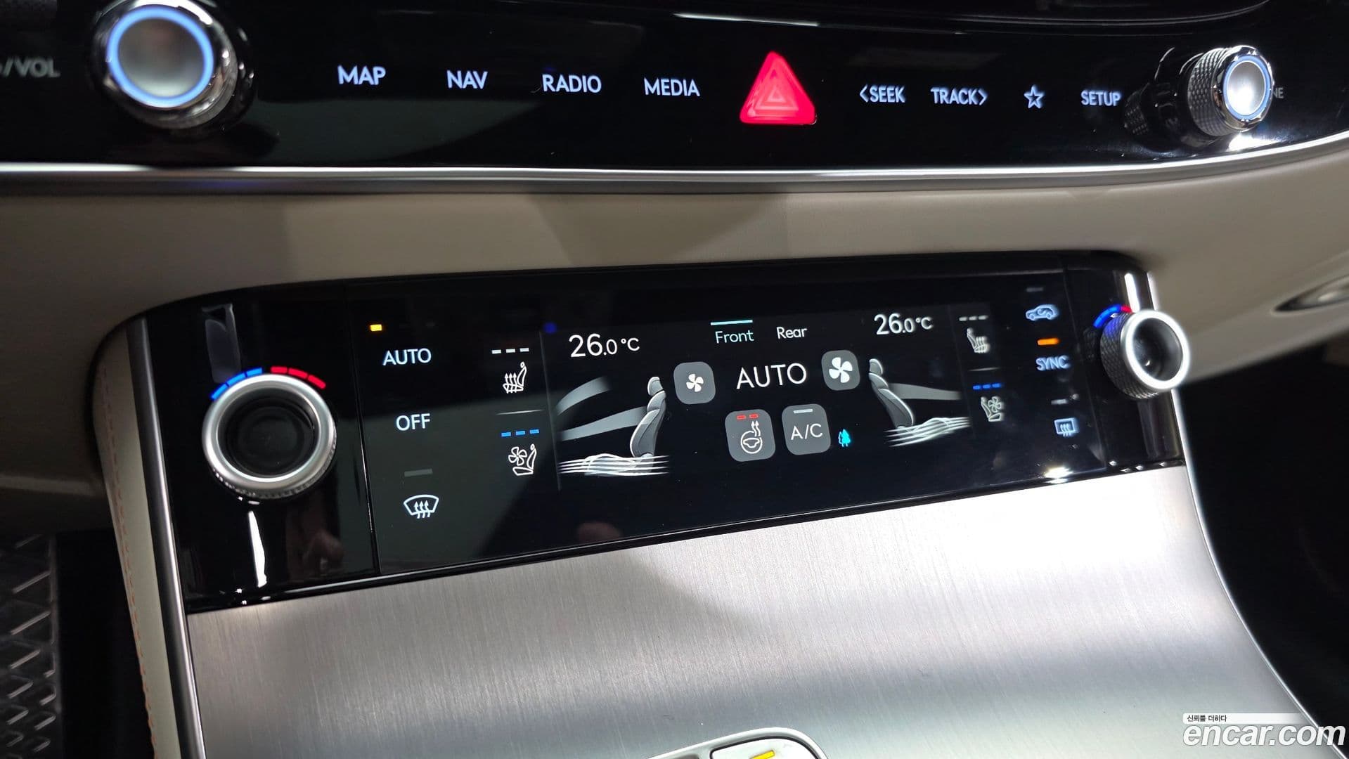 Main__Slider__Photo:GV70 Genesis 2025.4-16