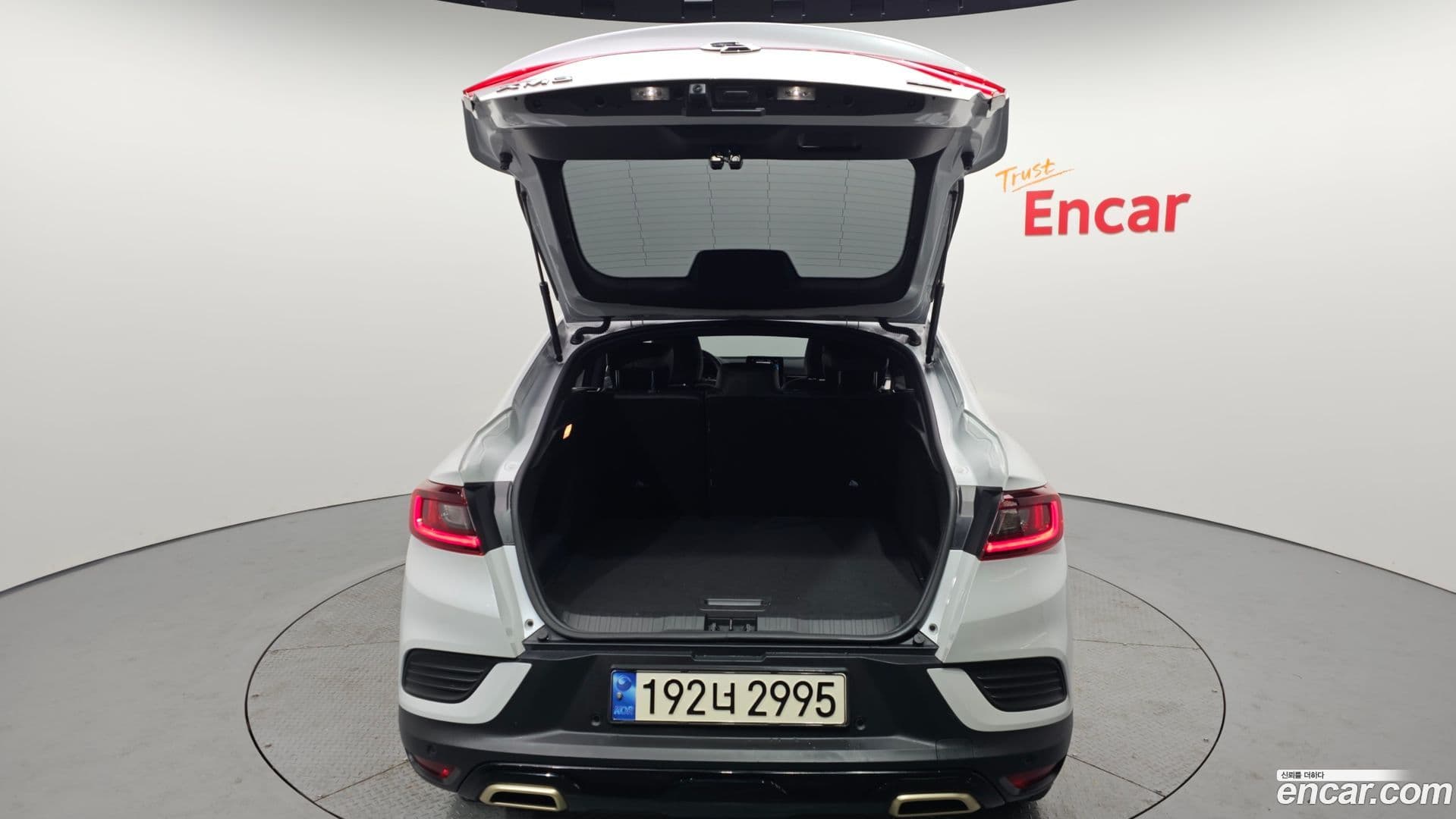 Main__Slider__Photo:XM3 Renault-KoreaSamsung 2024.0-19