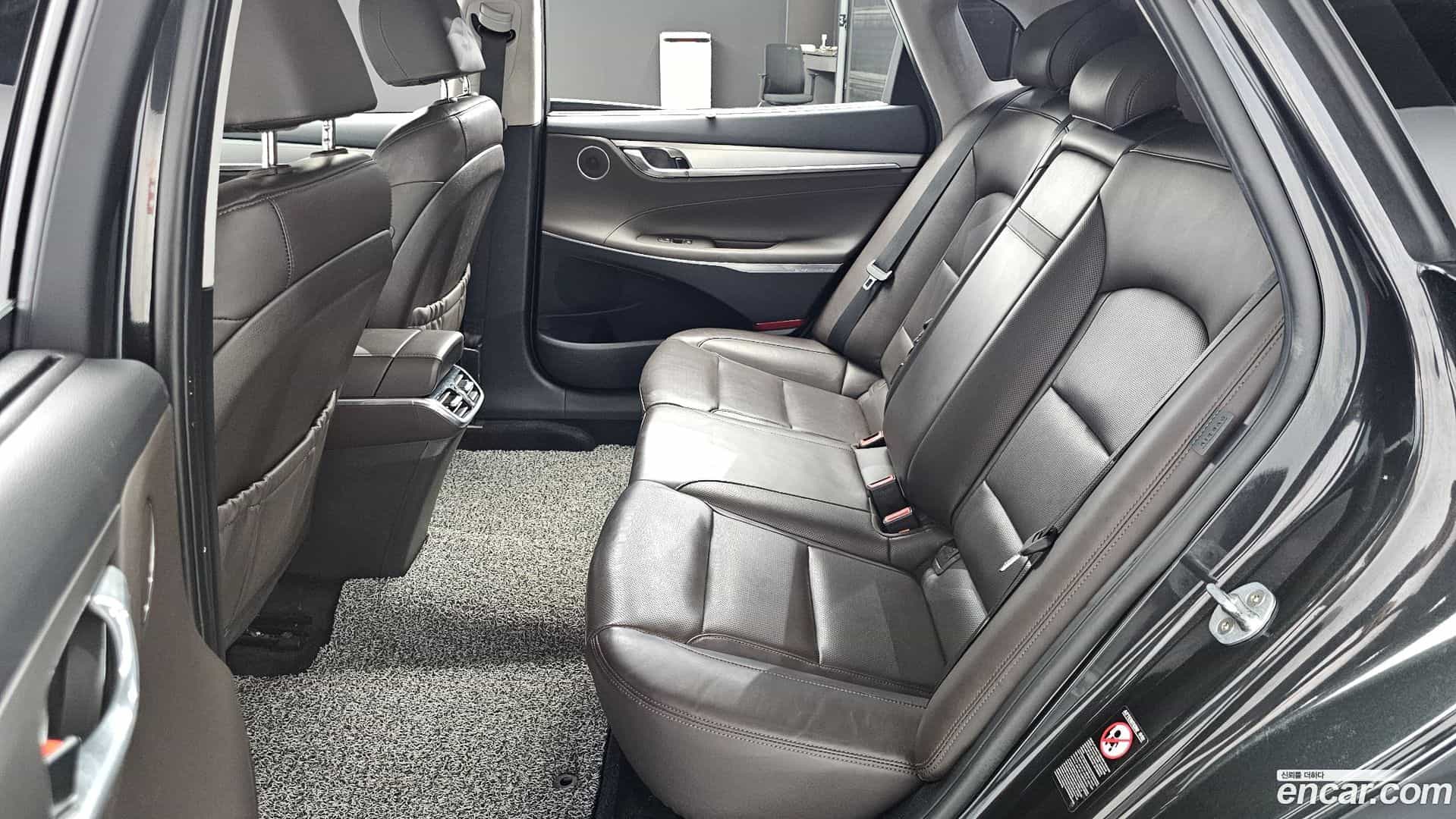 Grandeur Hyundai 2020.6-OPTION-016