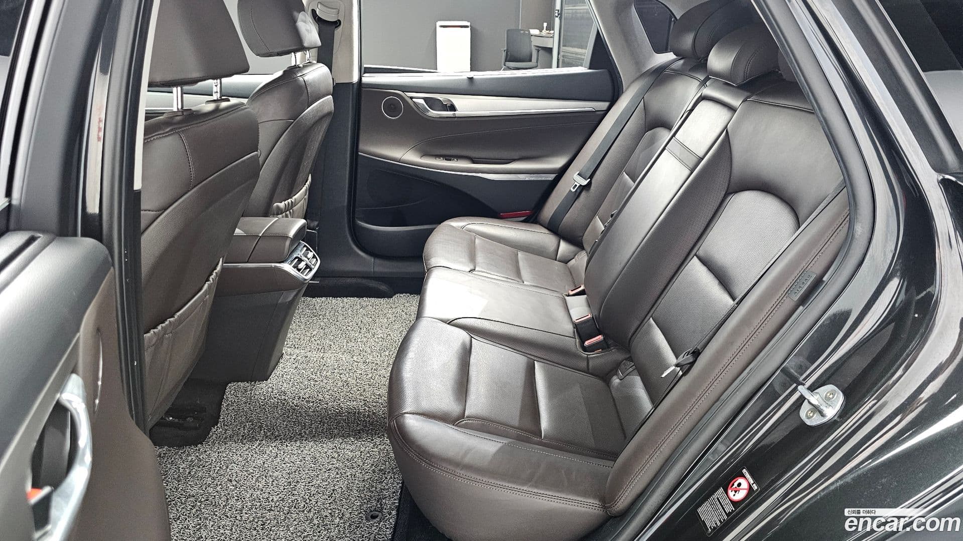 Main__Slider__Photo:Grandeur Hyundai 2020.6-11