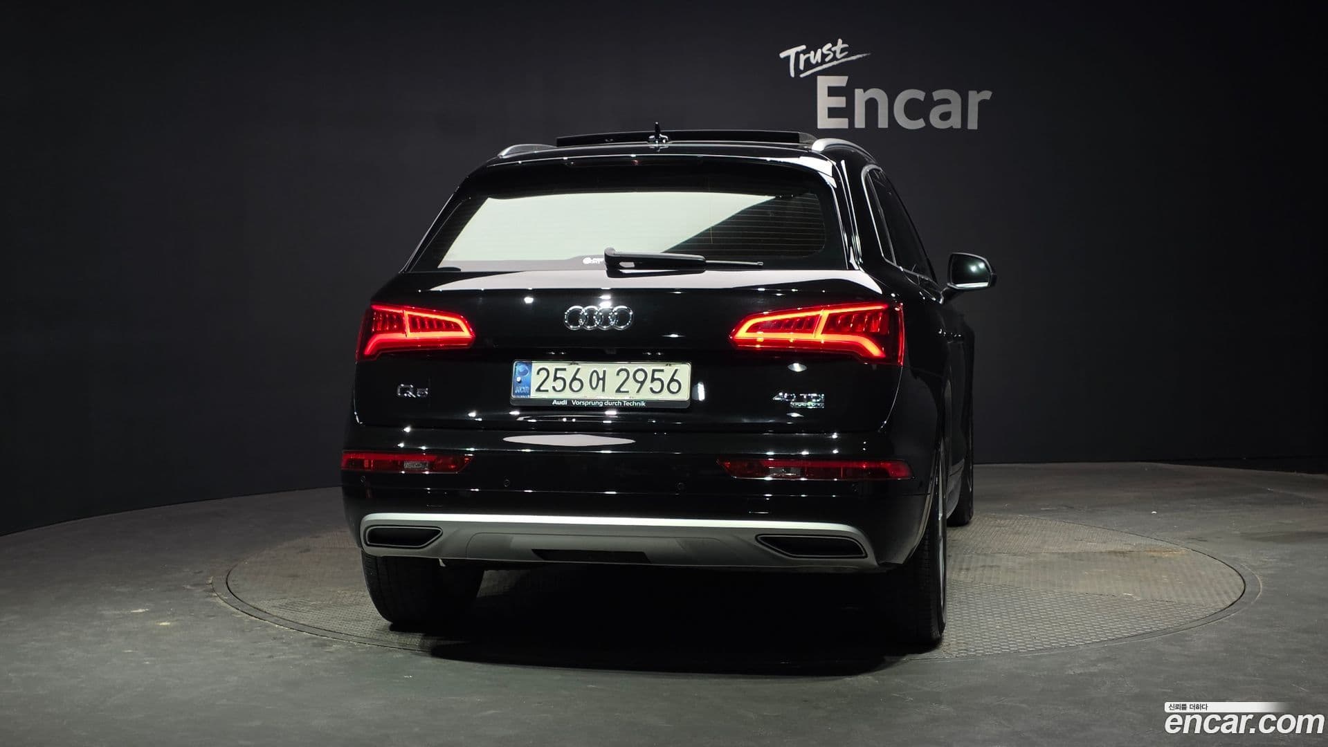 Main__Slider__Photo:Q5 Audi 2020.11-3