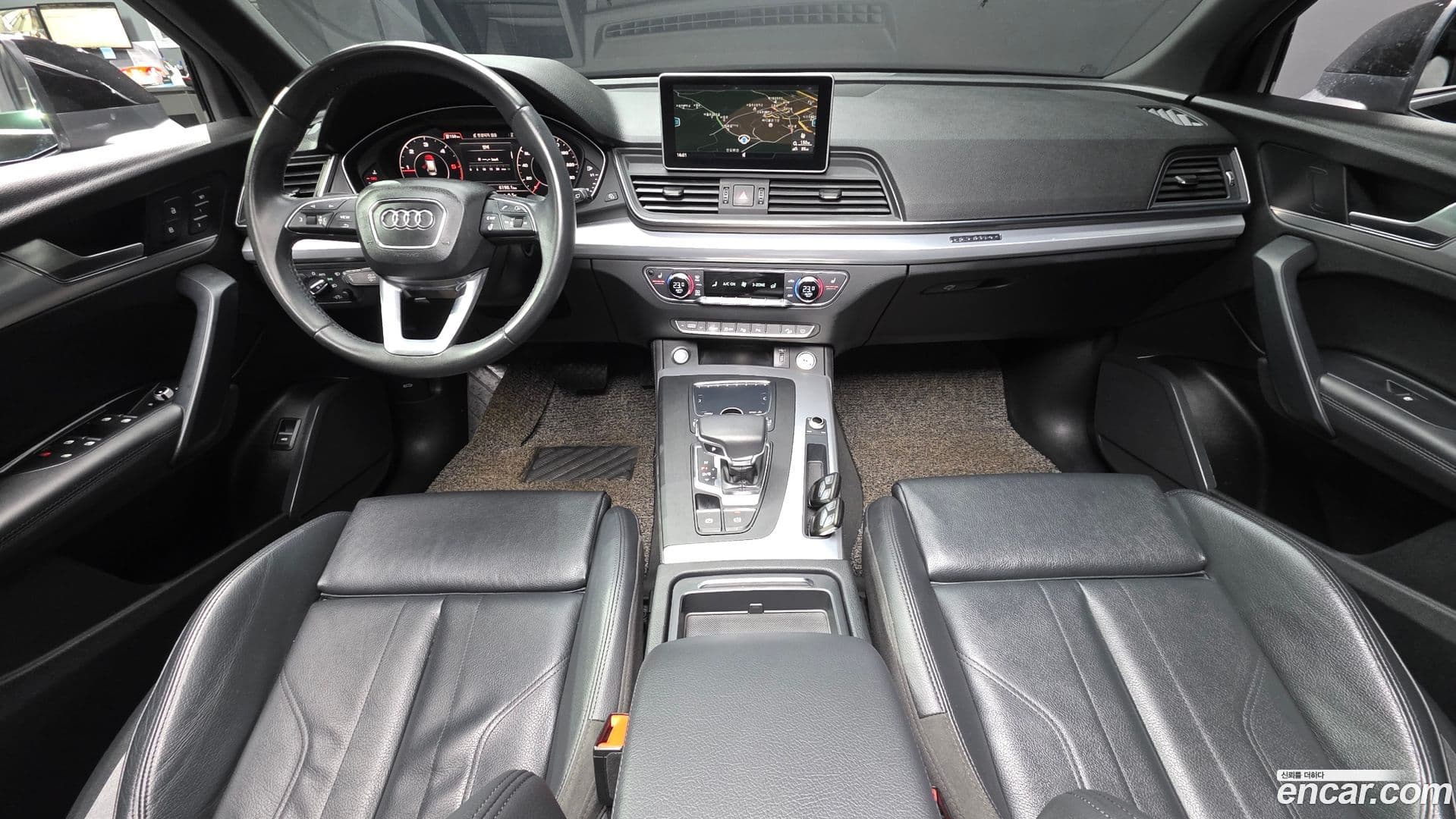 Main__Slider__Photo:Q5 Audi 2020.11-6