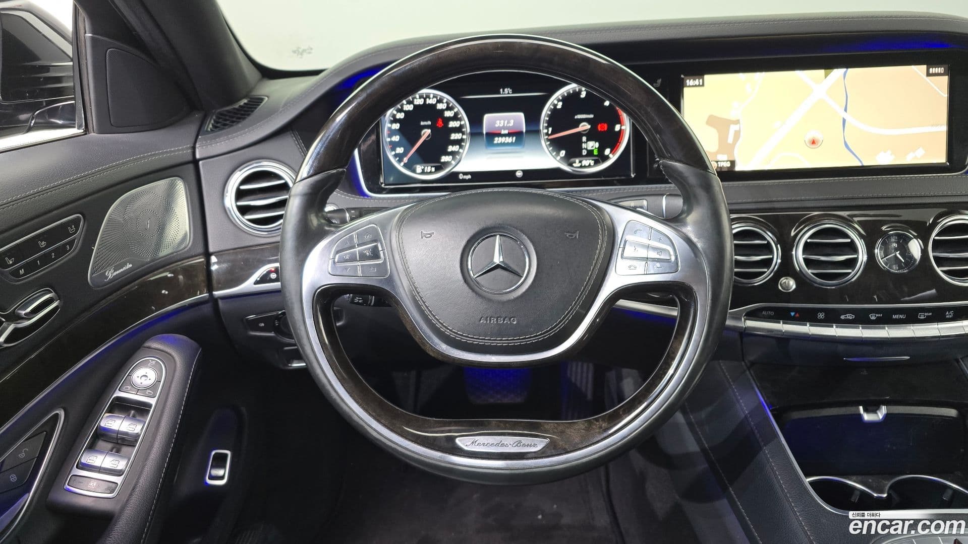 Main__Slider__Photo:S-Class Mercedes-Benz 2015.0-12