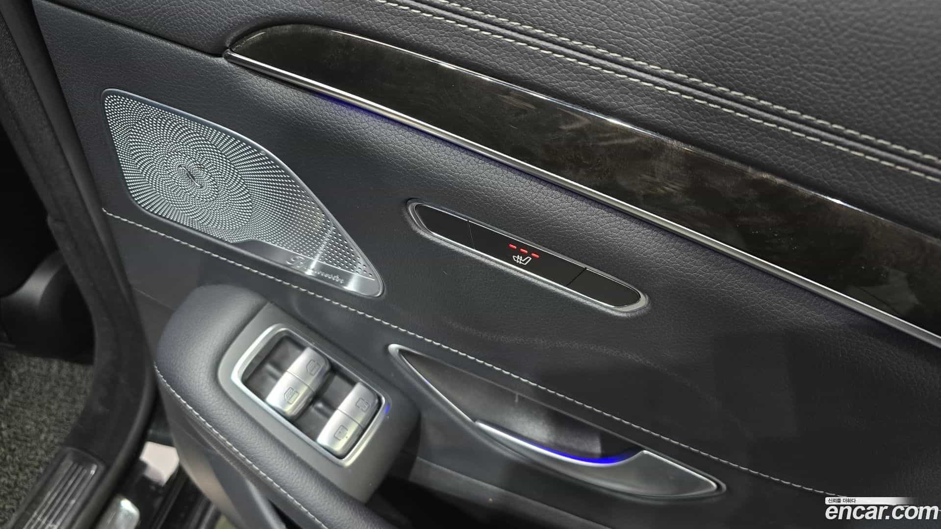 S-Class Mercedes-Benz 2015.0-OPTION-022