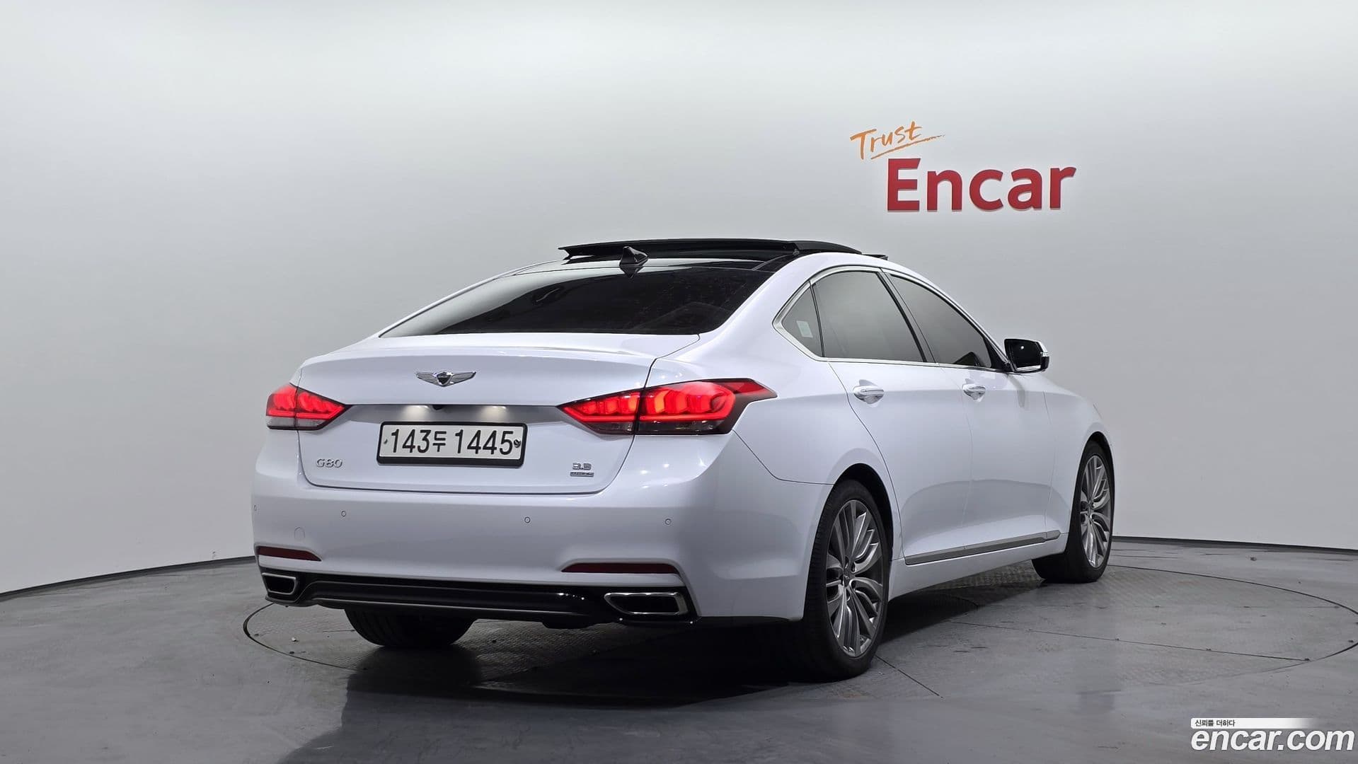 Main__Slider__Photo:G80 Genesis 2017.7-1