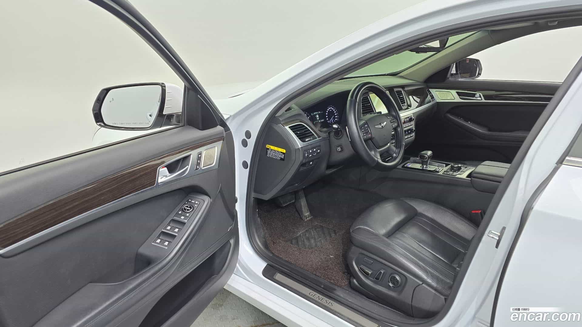 G80 Genesis 2017.7-INNER-010