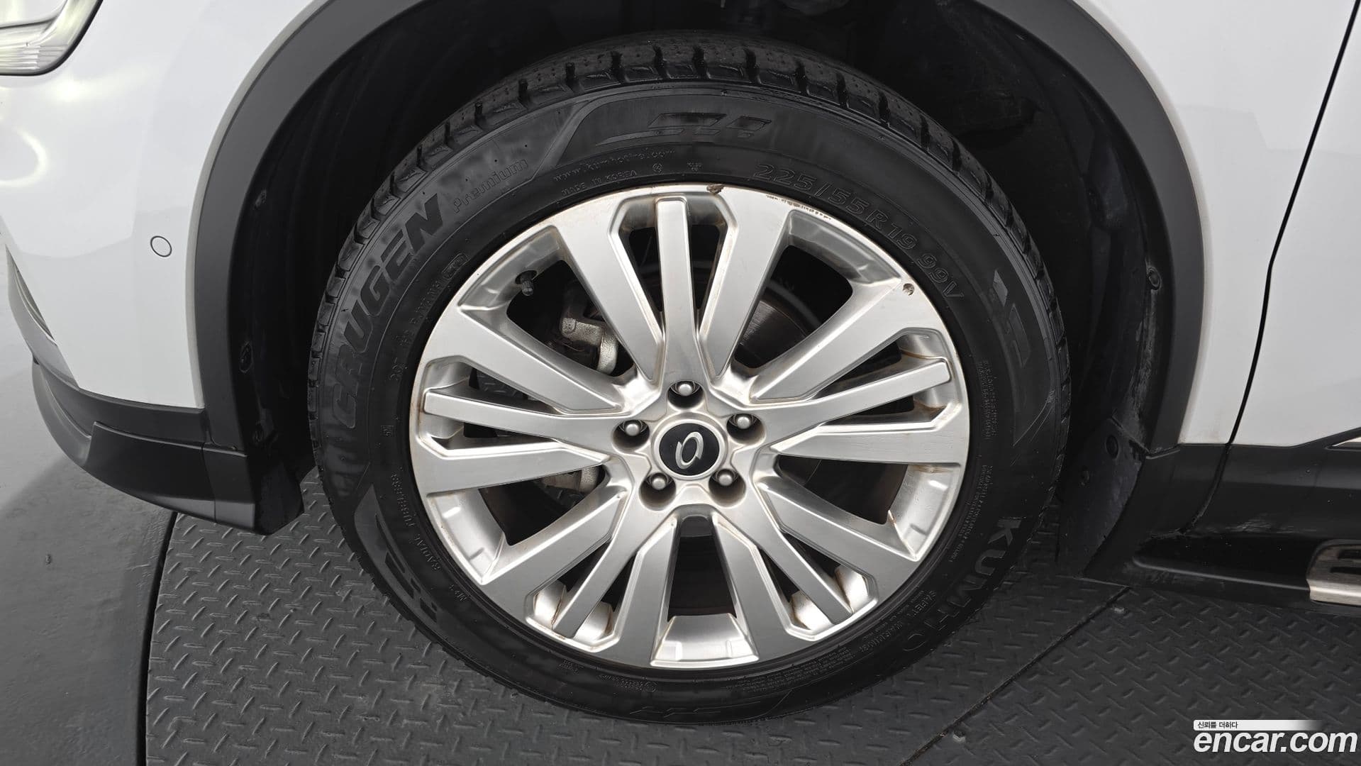 Main__Slider__Photo:QM6 Renault-KoreaSamsung 2021.2-4