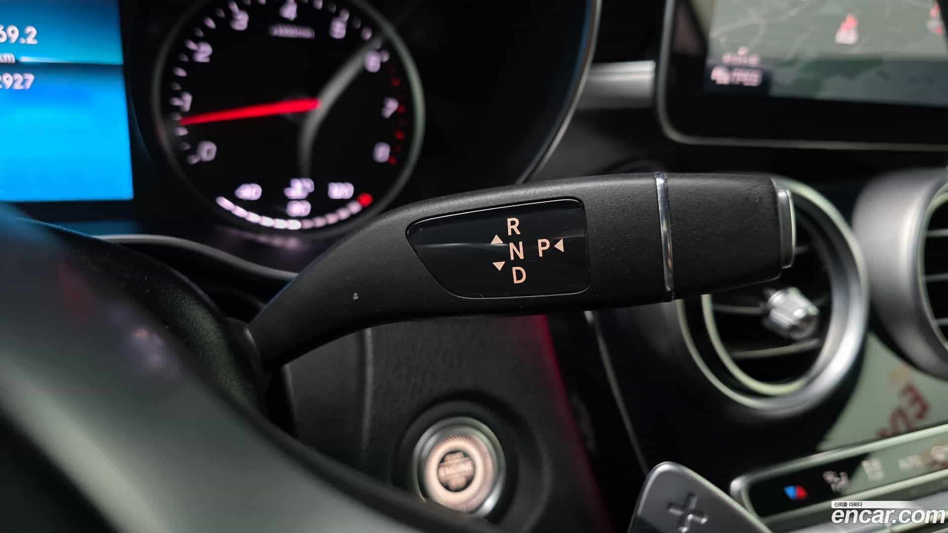 C-Class Mercedes-Benz 2019.9-INNER-009