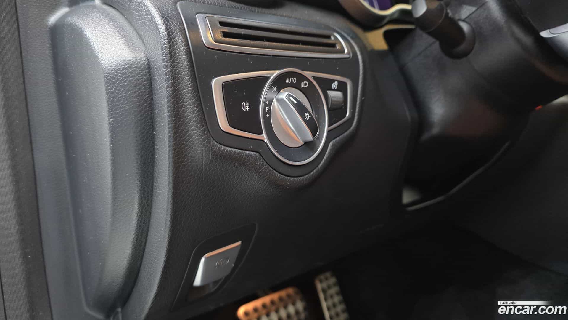 C-Class Mercedes-Benz 2019.9-OPTION-016