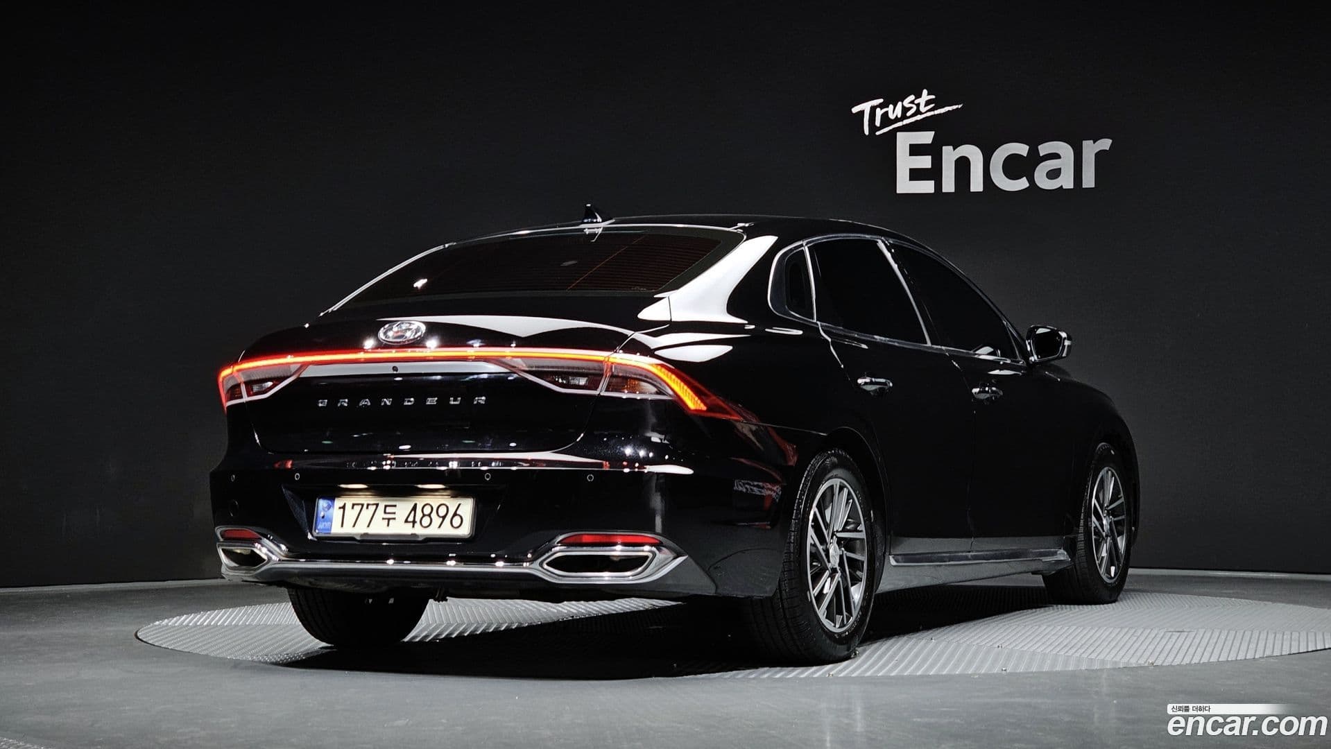 Main__Slider__Photo:Grandeur Hyundai 2020.9-1