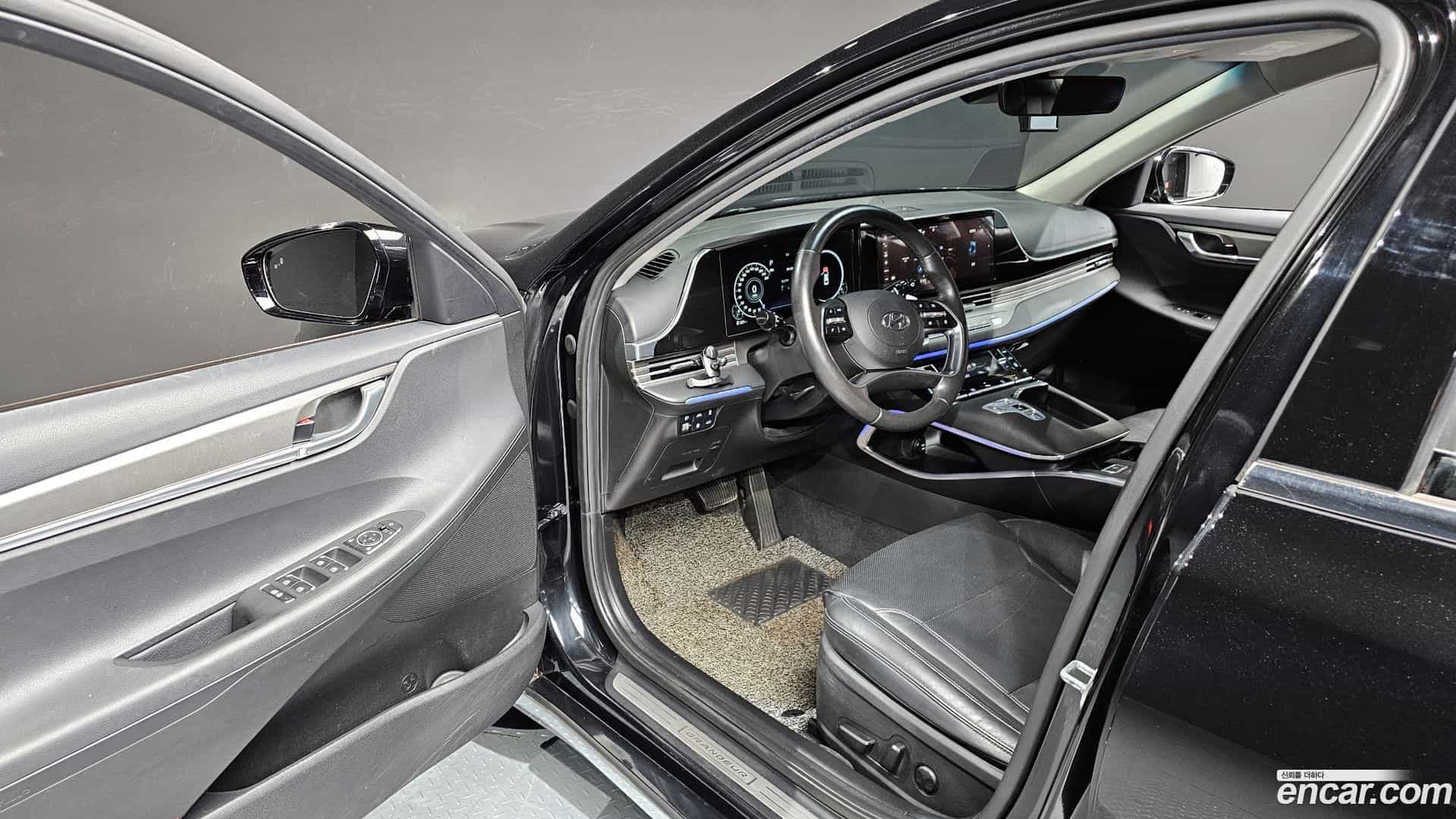 Grandeur Hyundai 2020.9-OPTION-015