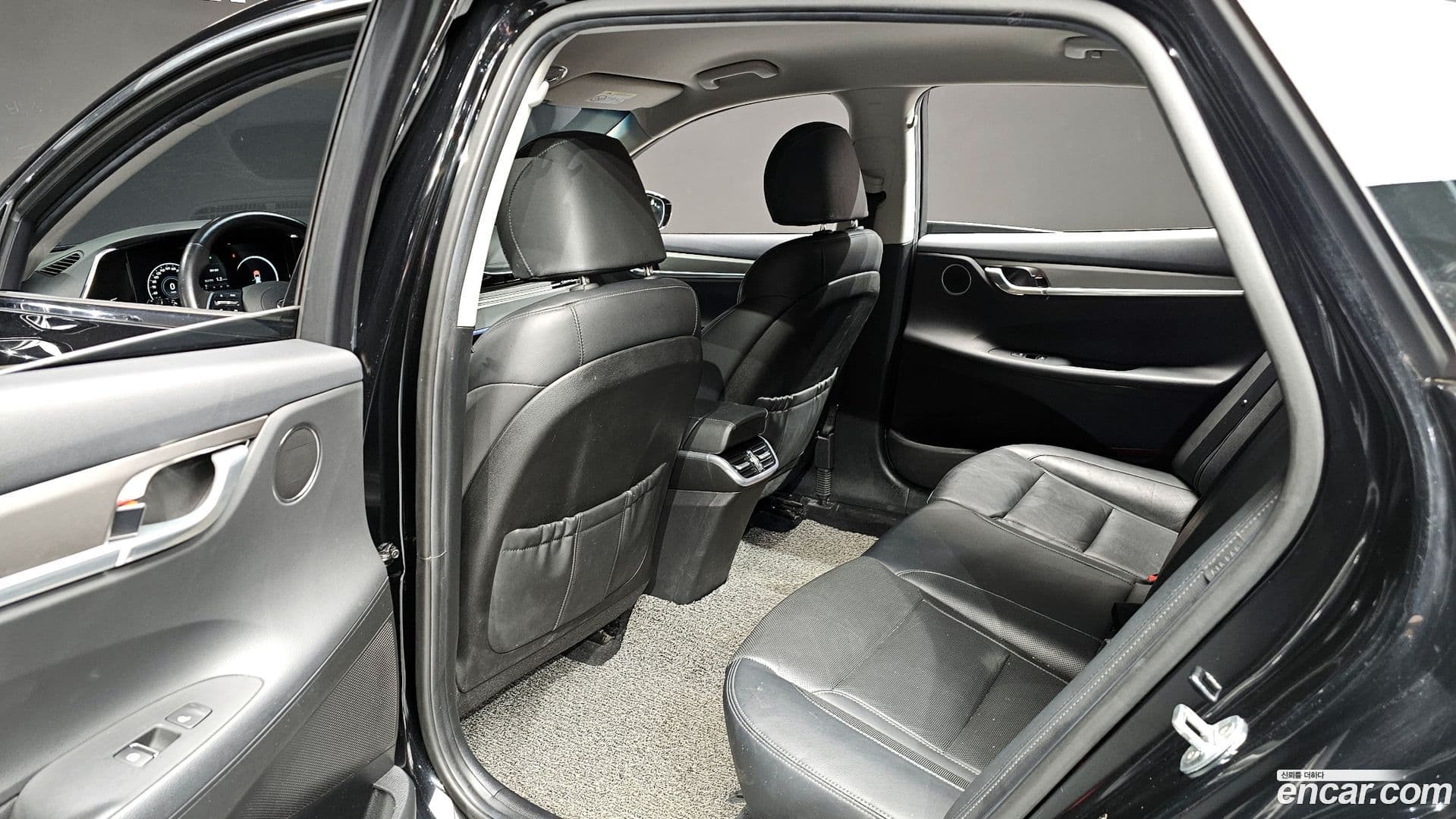 Main__Slider__Photo:Grandeur Hyundai 2020.9-11