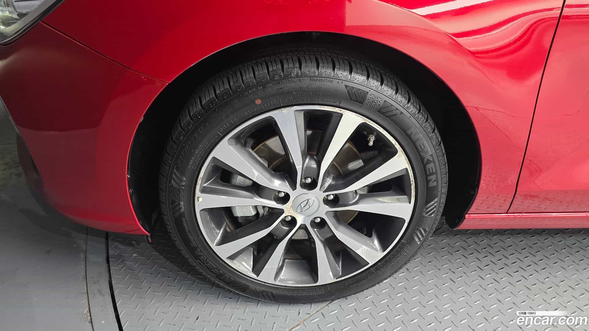 i30 Hyundai 2017.2-OUTER-005