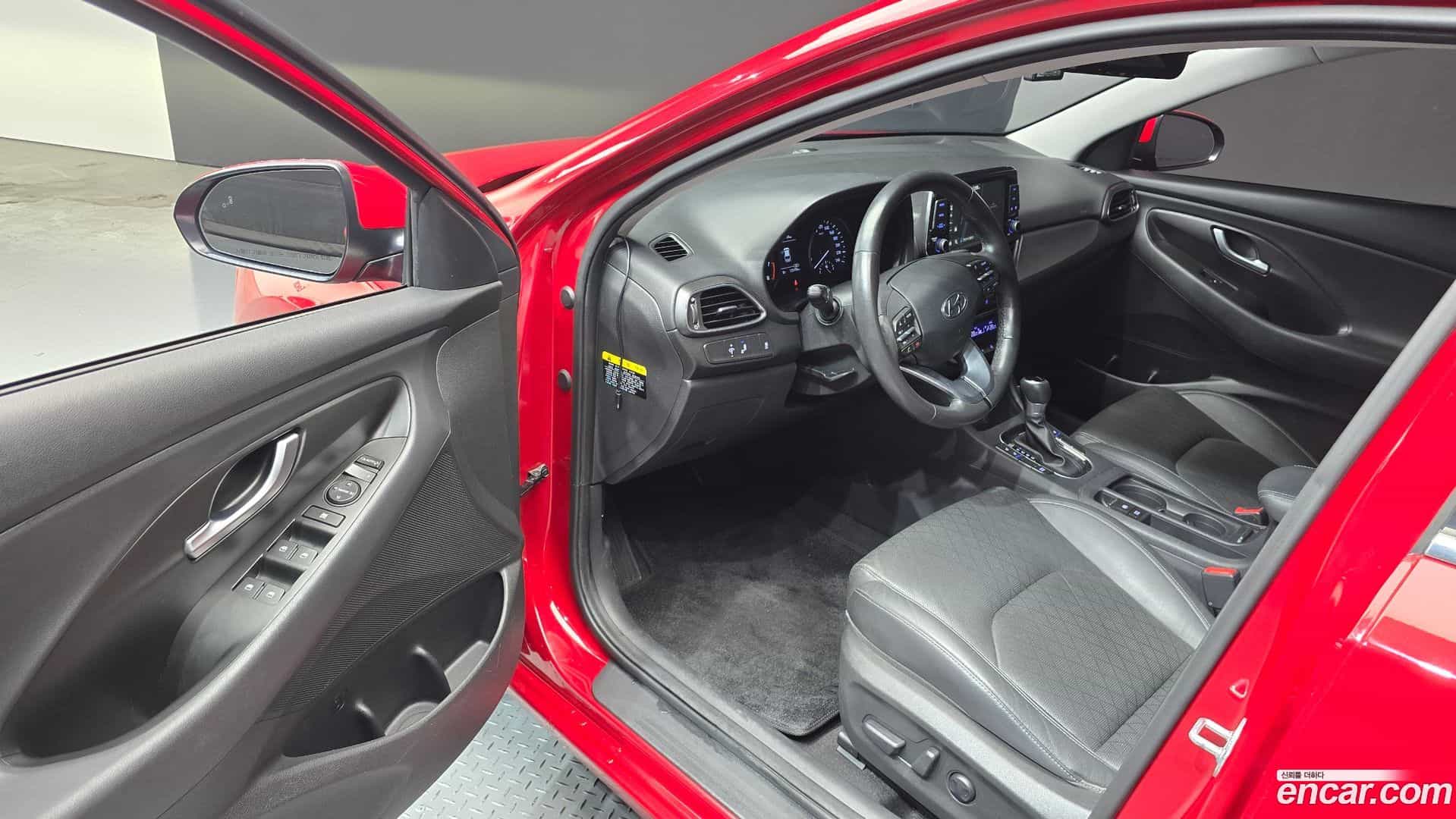 i30 Hyundai 2017.2-INNER-010