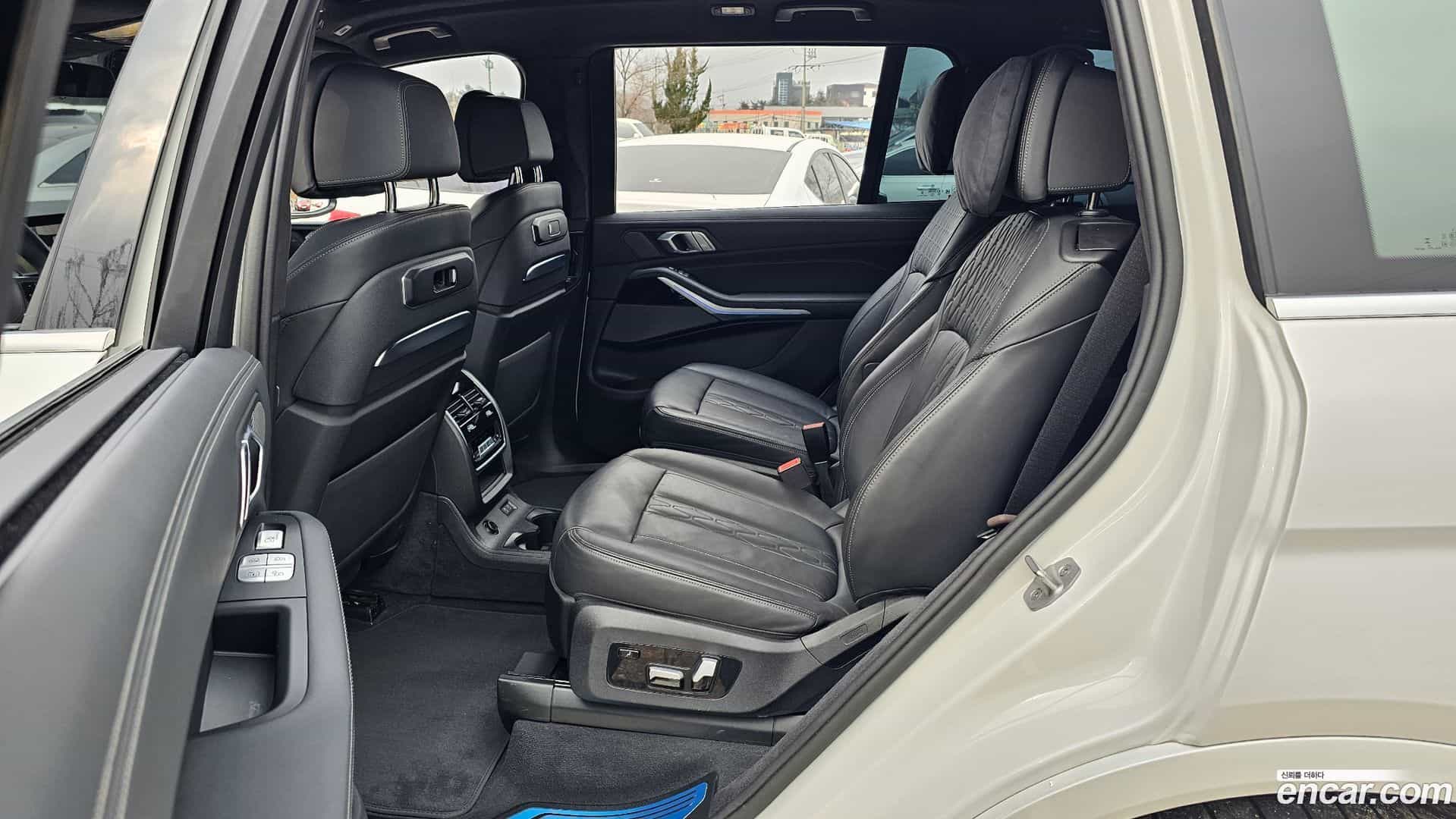 X7 BMW 2024.6-OPTION-015