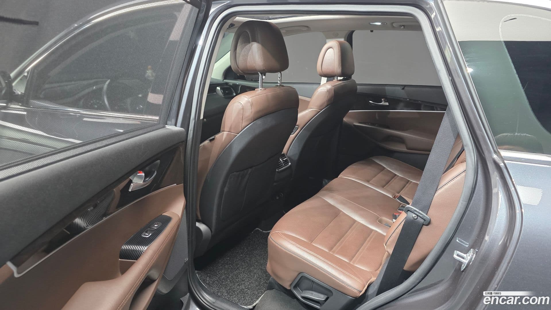 Main__Slider__Photo:Sorento Kia 2017.1-10