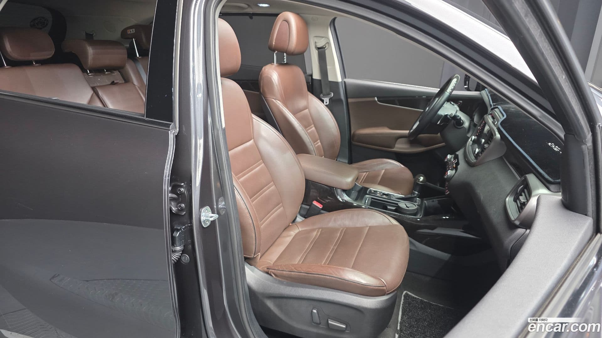 Main__Slider__Photo:Sorento Kia 2017.1-11