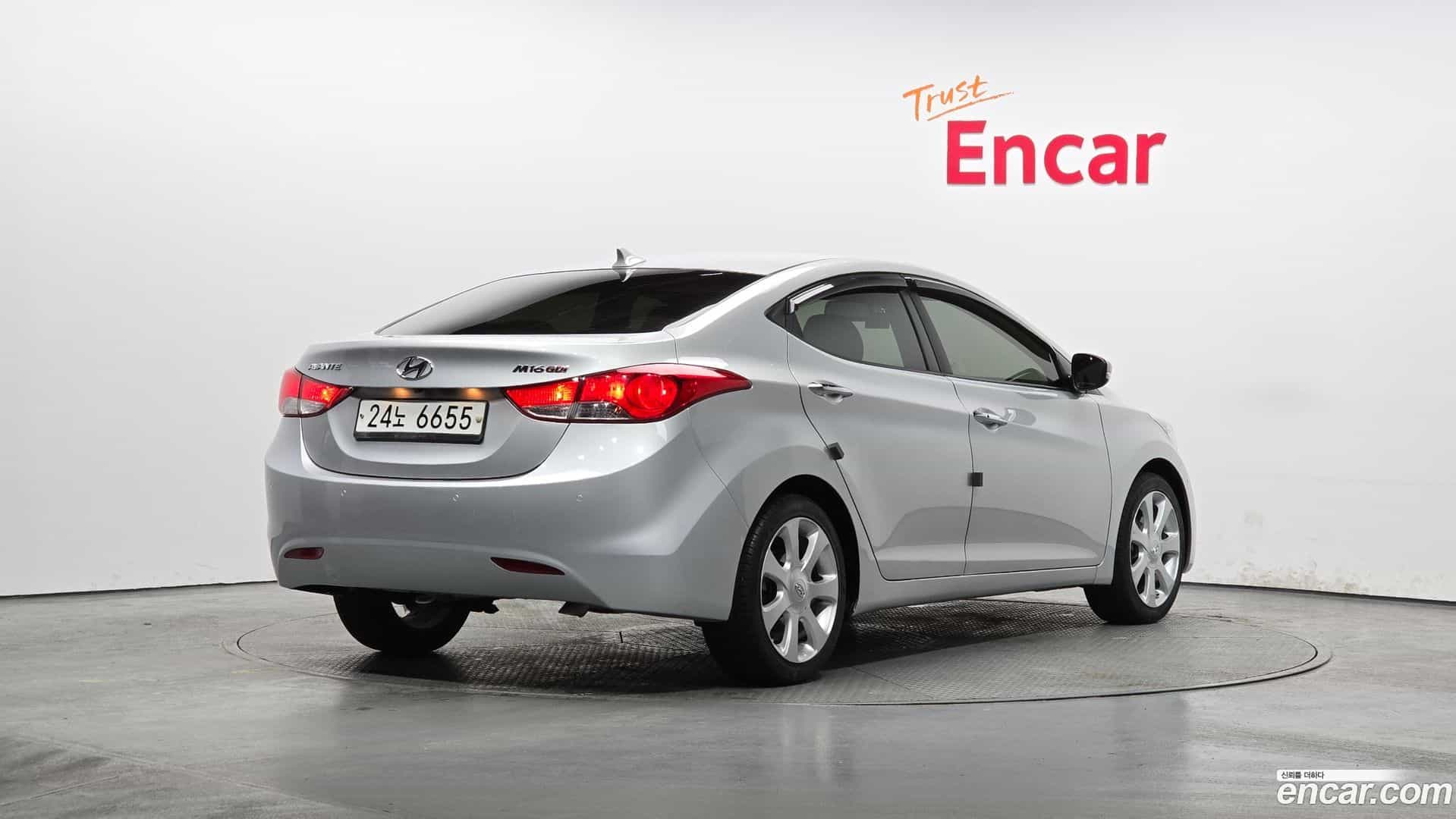 AVANTE Hyundai 2010.11-OUTER-002