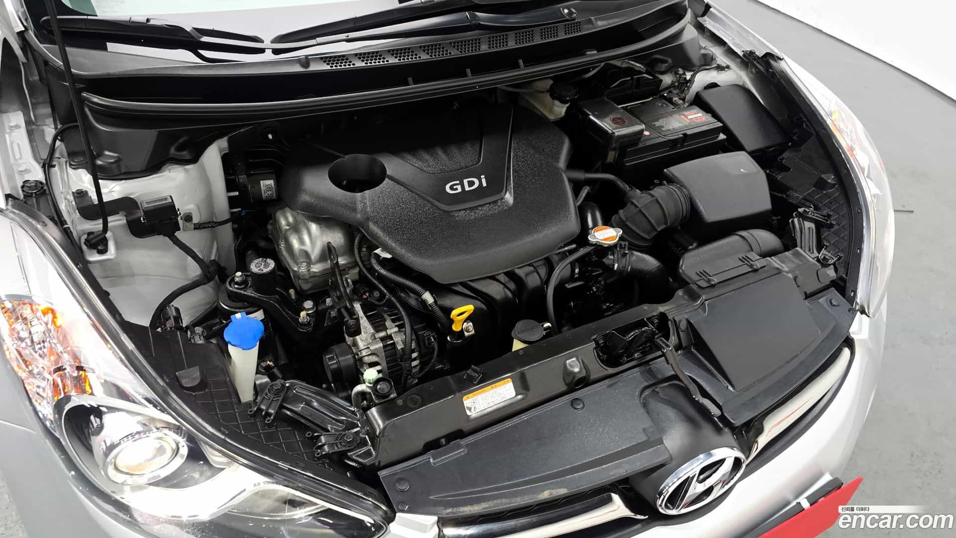 AVANTE Hyundai 2010.11-INNER-006