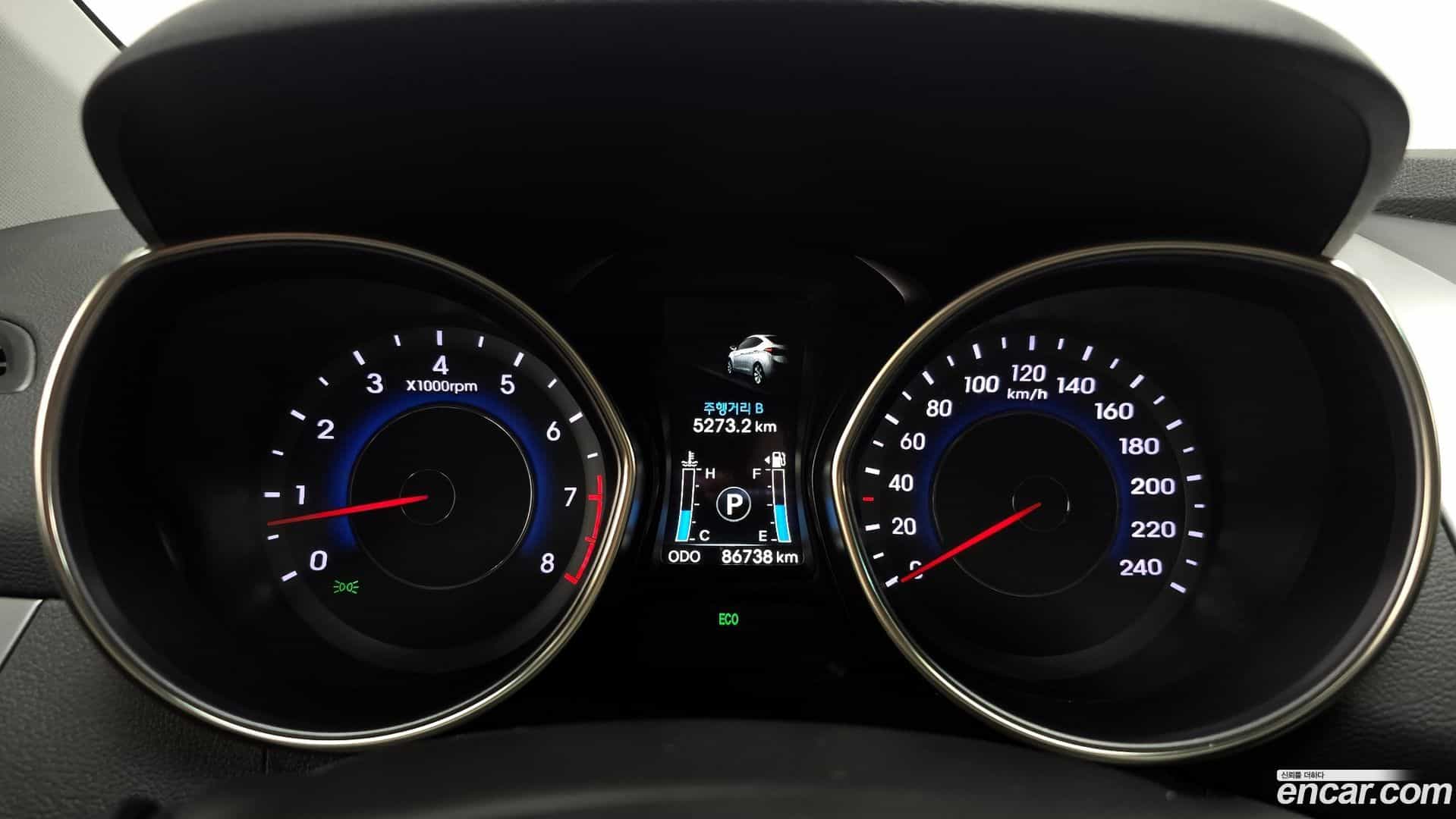 AVANTE Hyundai 2010.11-INNER-008