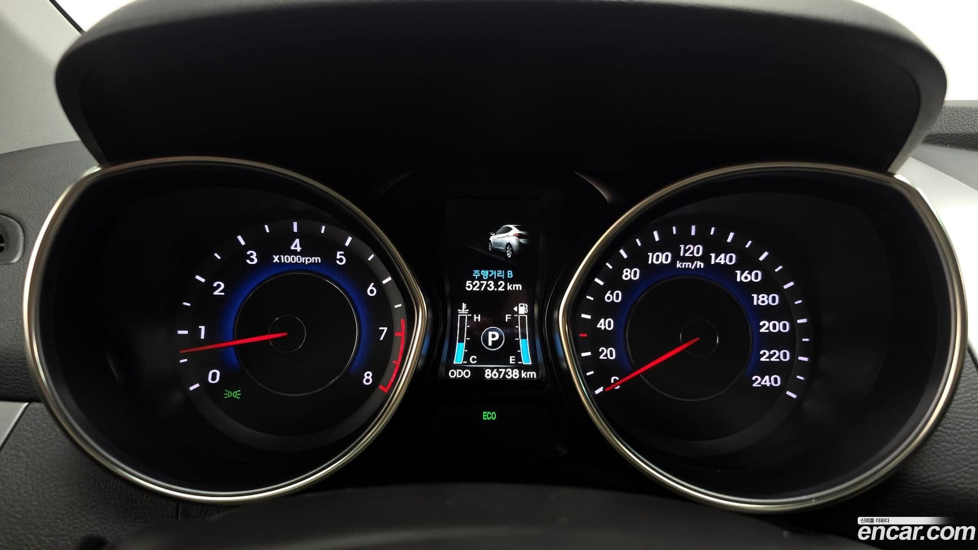 Main__Slider__Photo:AVANTE Hyundai 2010.11-7