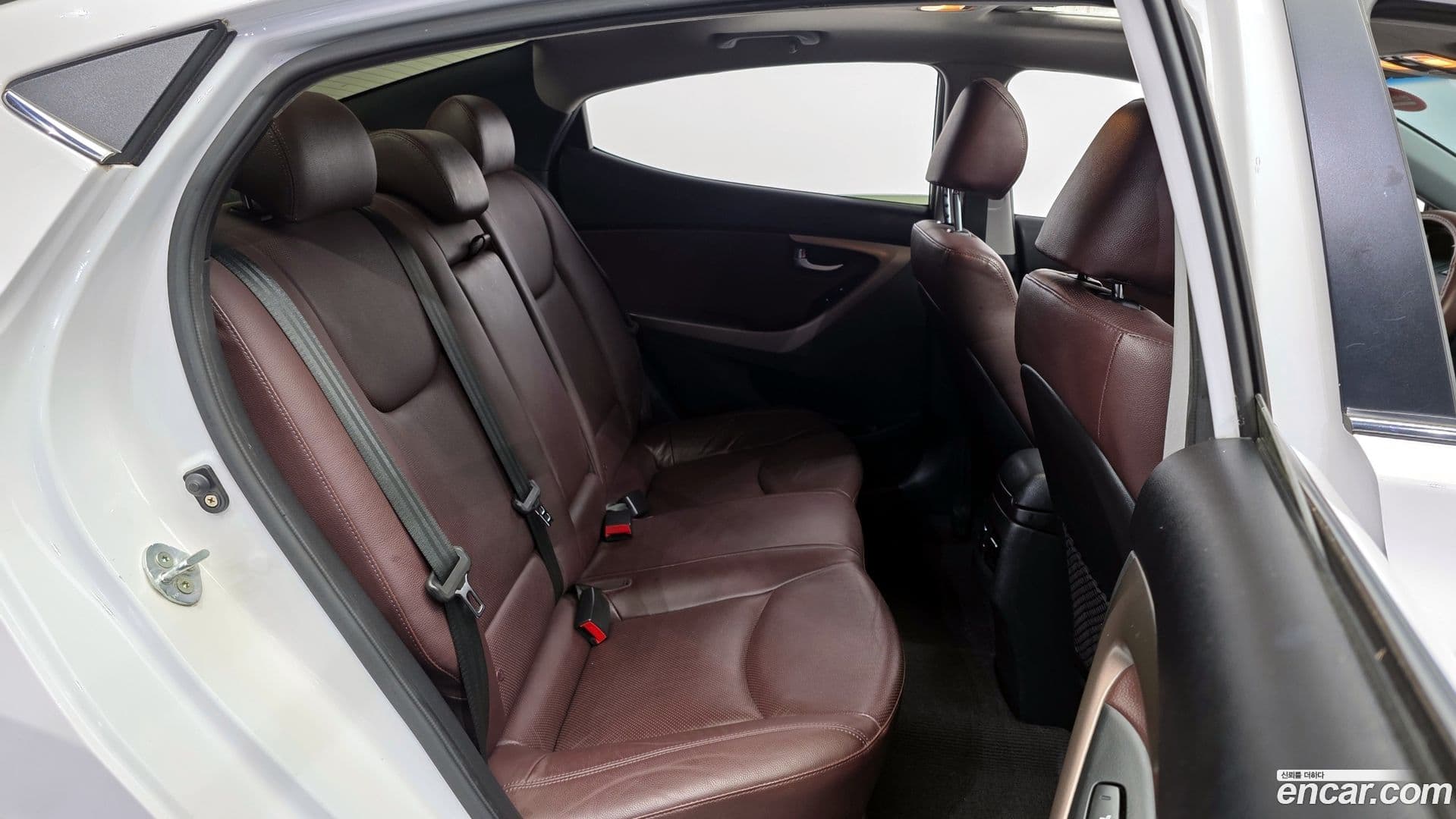 Main__Slider__Photo:AVANTE Hyundai 2013.9-11