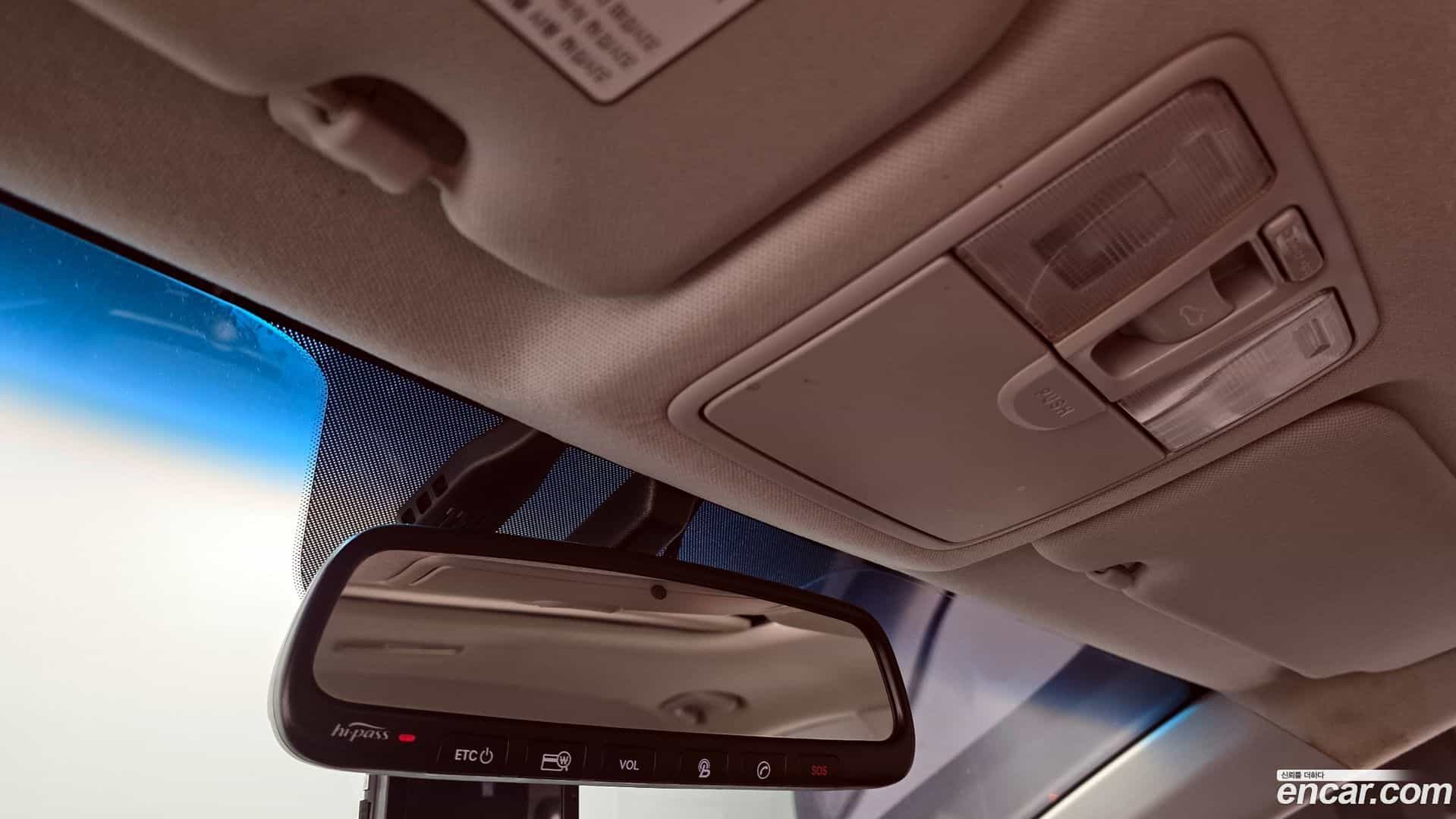 AVANTE Hyundai 2013.9-OPTION-021