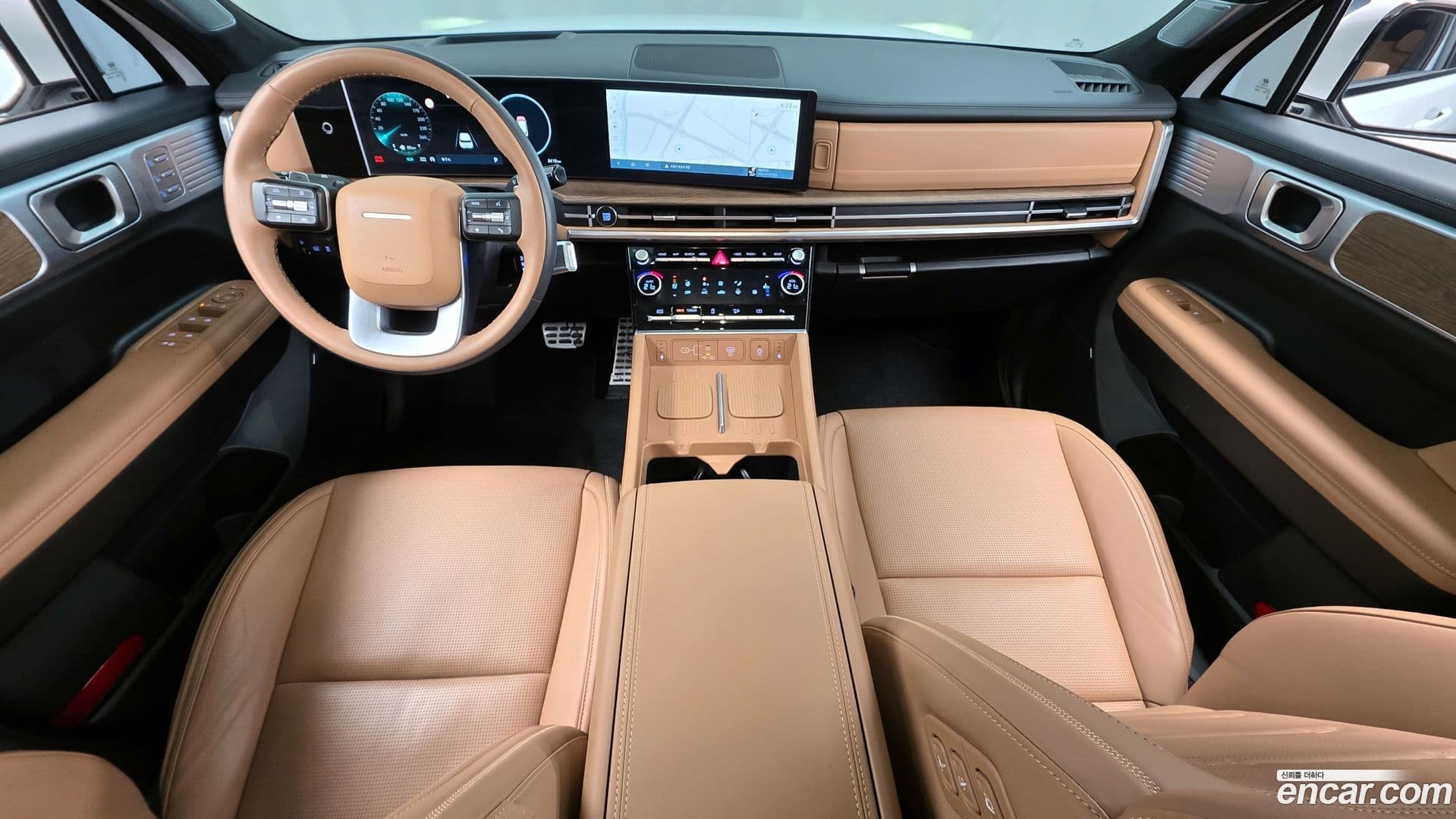 Main__Slider__Photo:Santafe Hyundai 2024.0-6