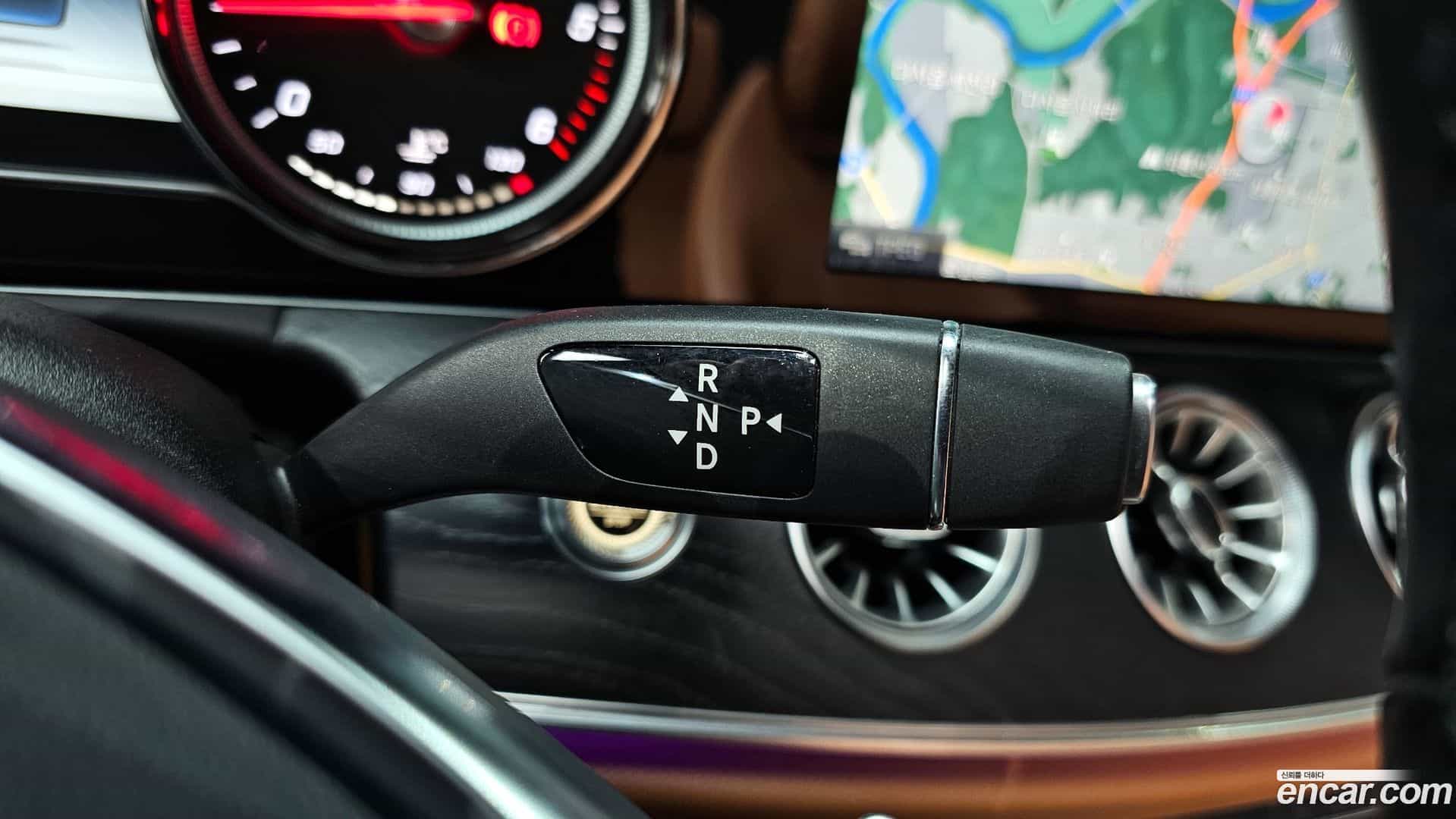 E-Class Mercedes-Benz 2018.10-INNER-009