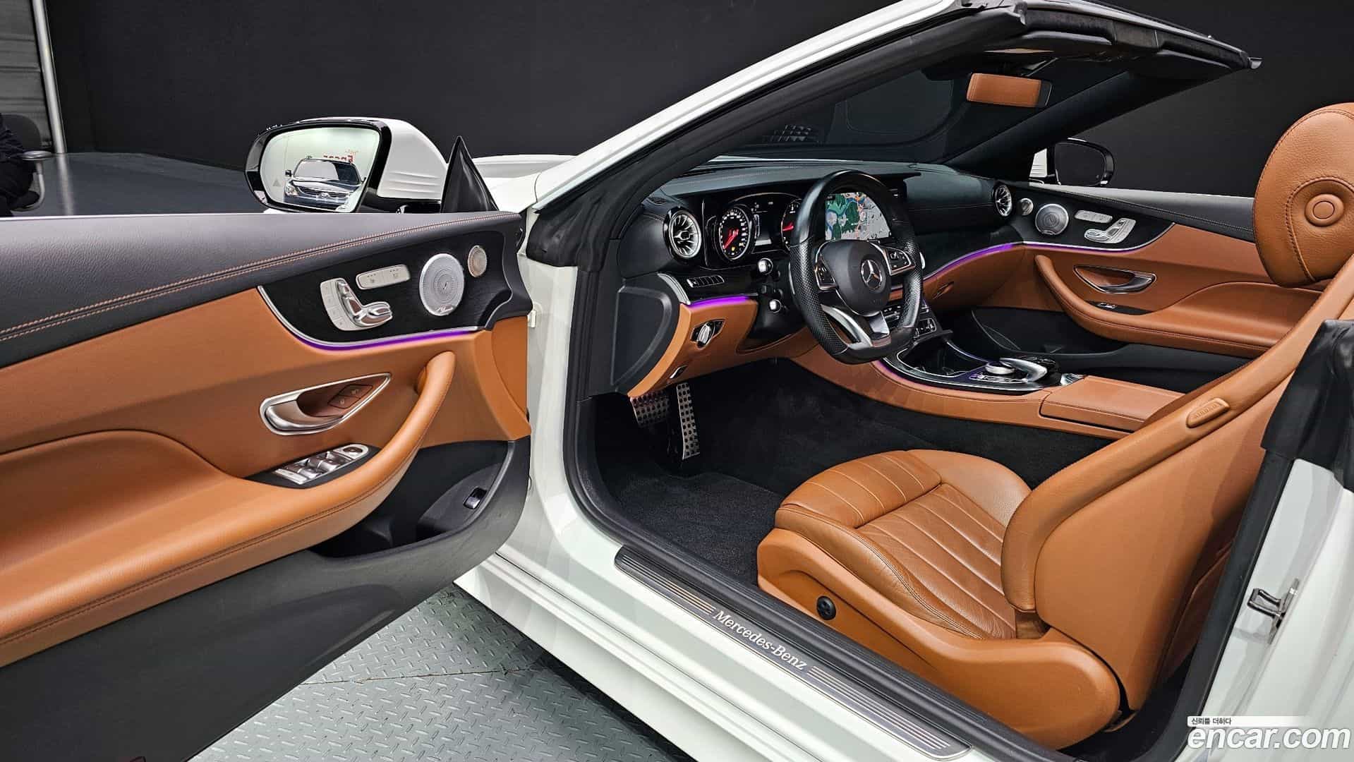 E-Class Mercedes-Benz 2018.10-OPTION-015