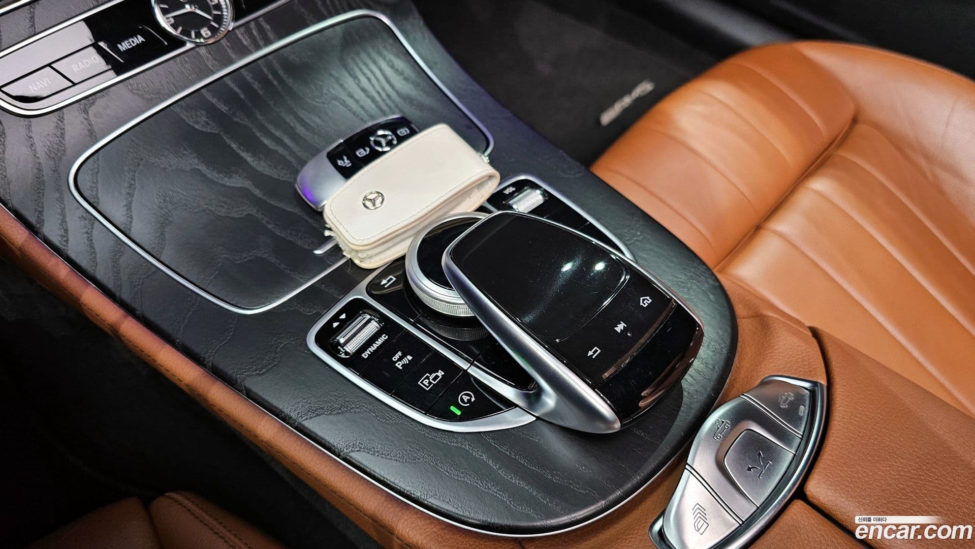 Main__Slider__Photo:E-Class Mercedes-Benz 2018.10-18