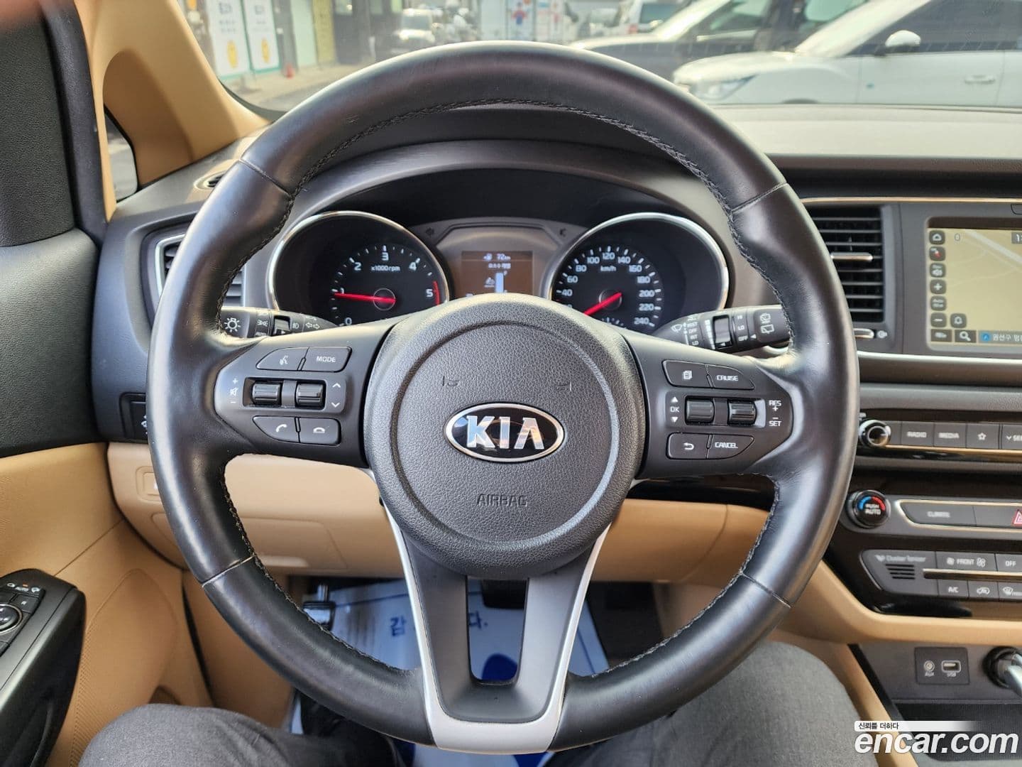 Main__Slider__Photo:Canival Kia 2018.4-7